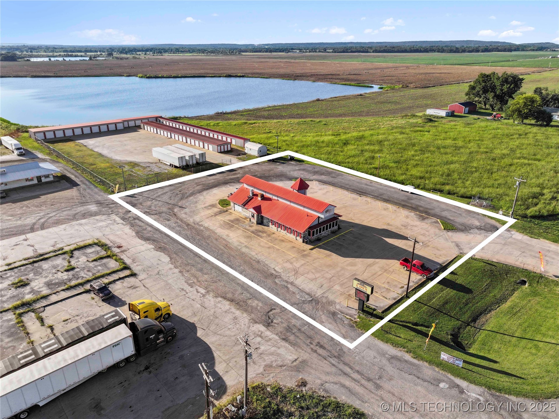 18753 S Highway 100 Property Photo 43