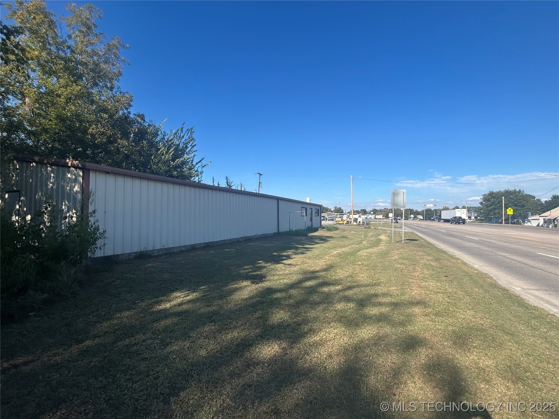 9724 S Hwy 69 Highway Property Photo 7