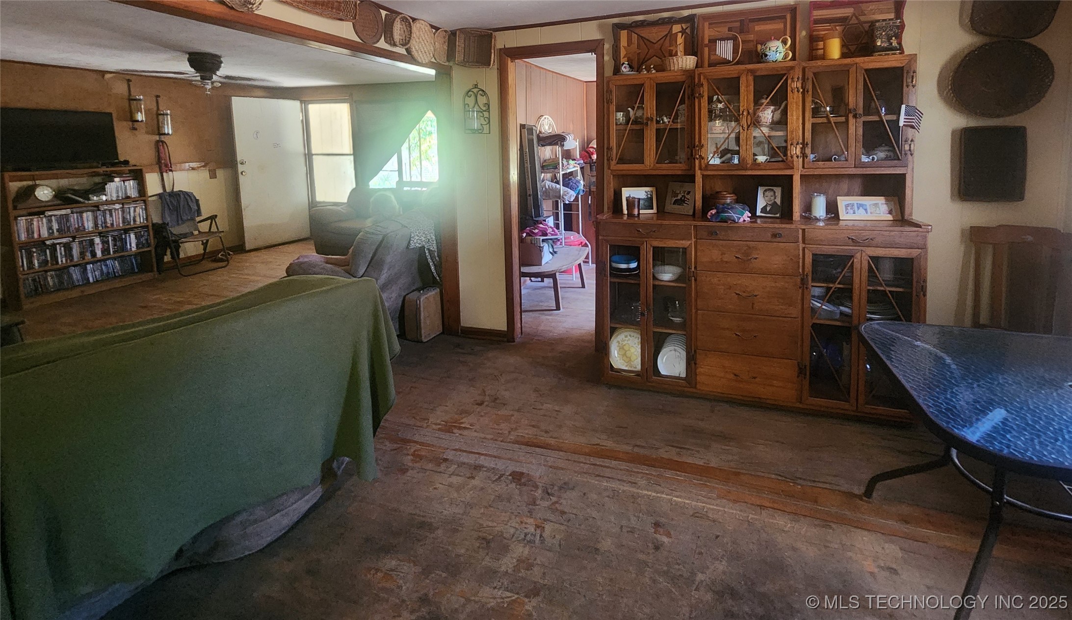 8388 S Research Property Photo 5