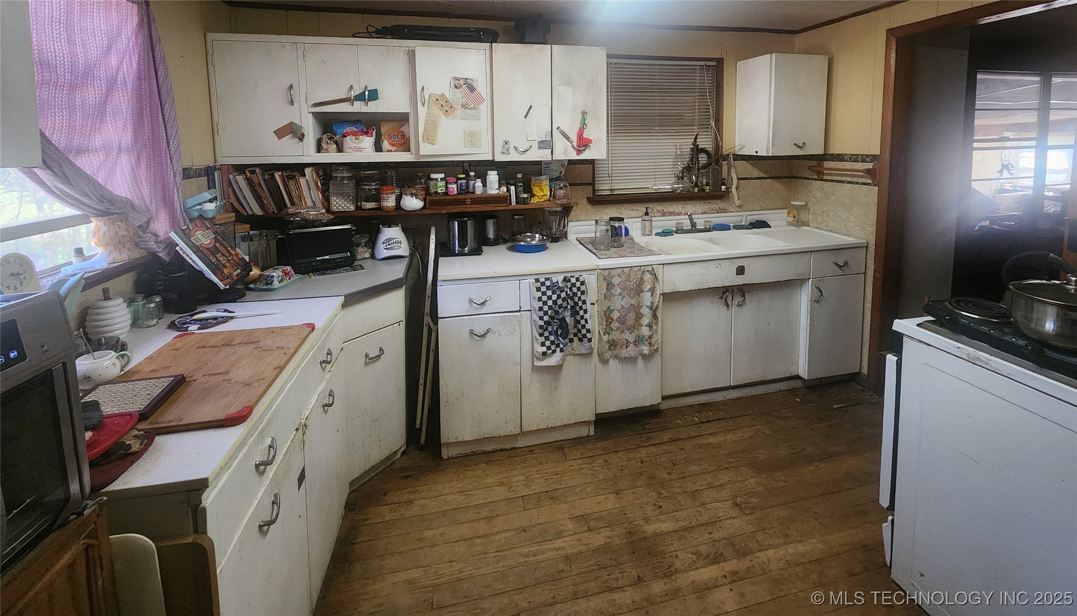 8388 S Research Property Photo 6