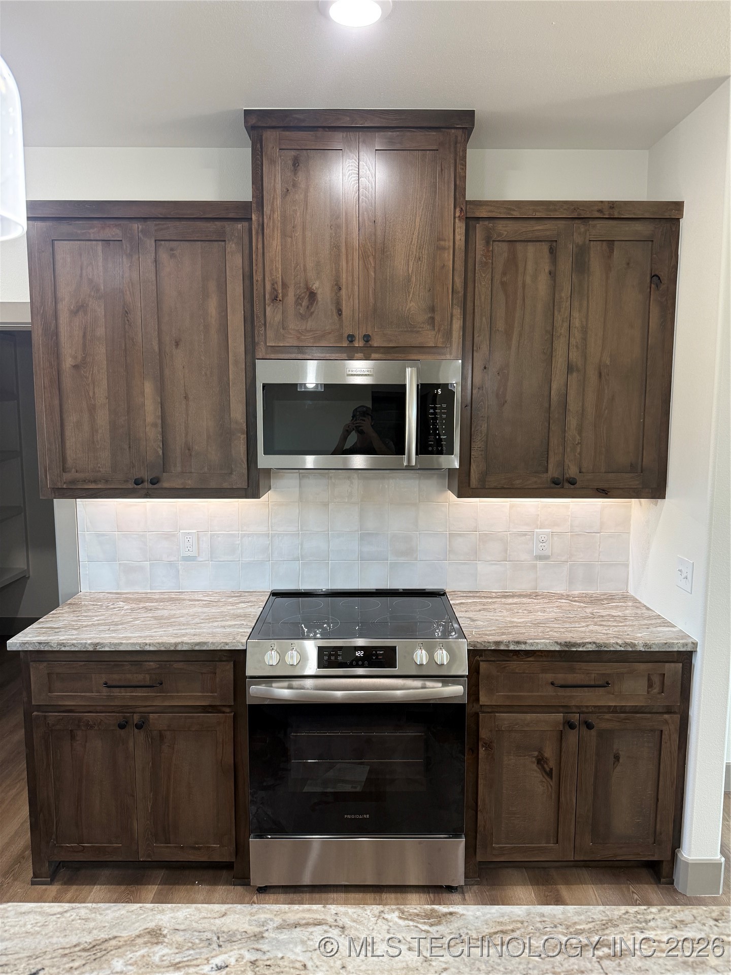 16840 W Sierra Property Photo 3