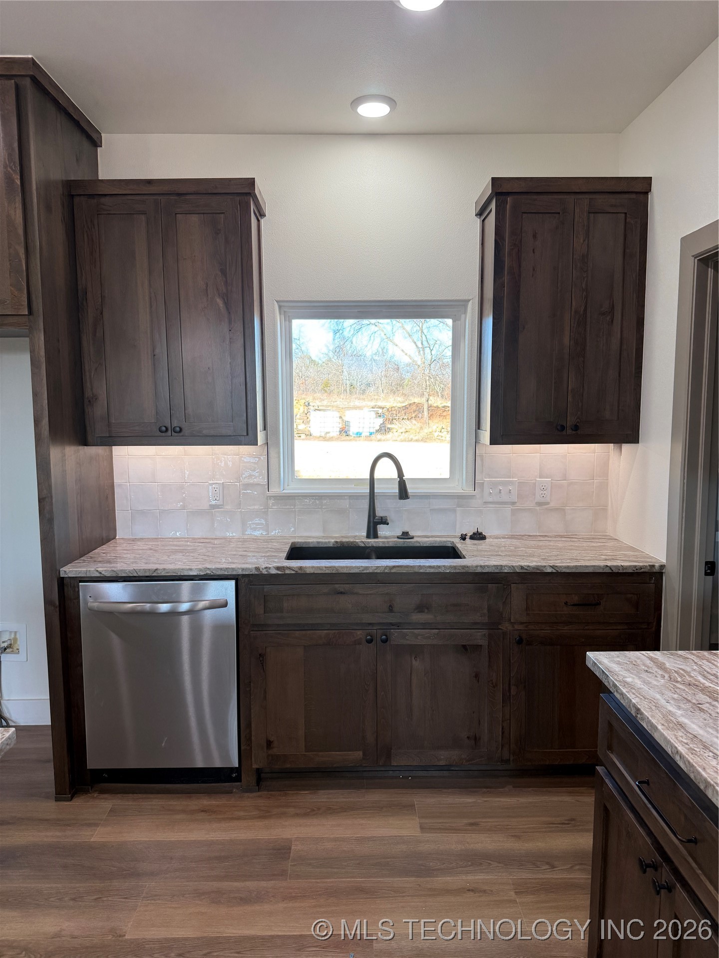 16840 W Sierra Property Photo 4