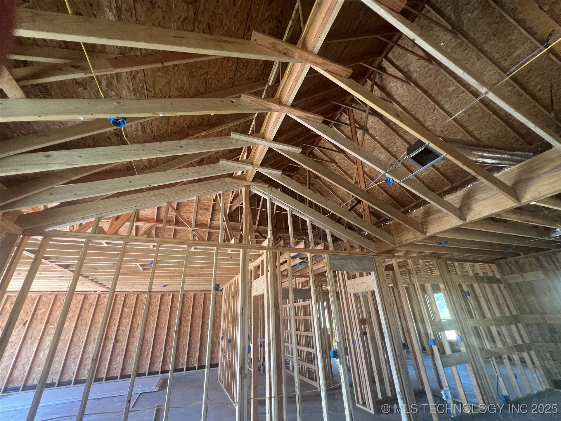 16605 W Sierra Property Photo 12