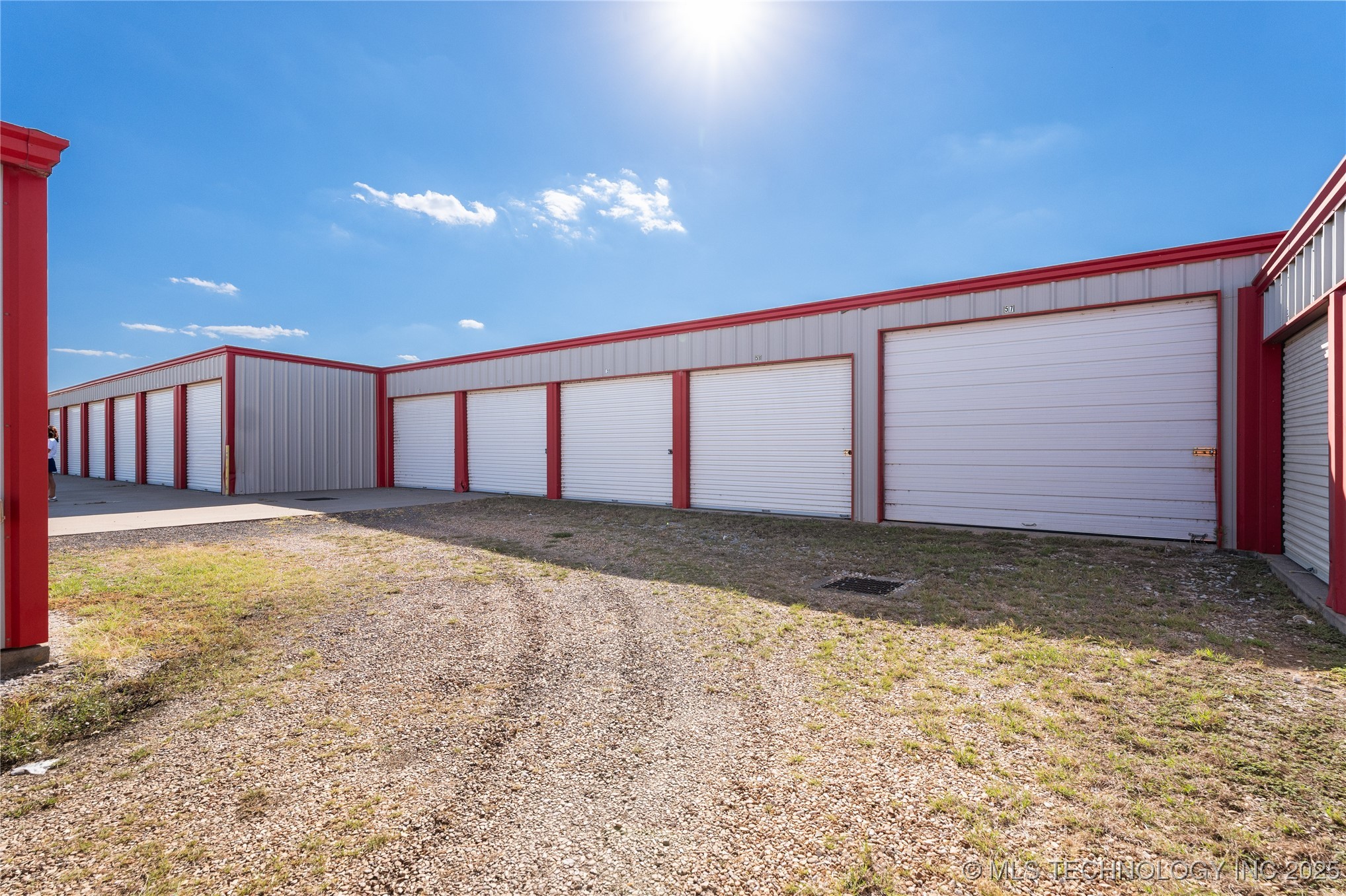 18753 S 100 Highway Property Photo 6