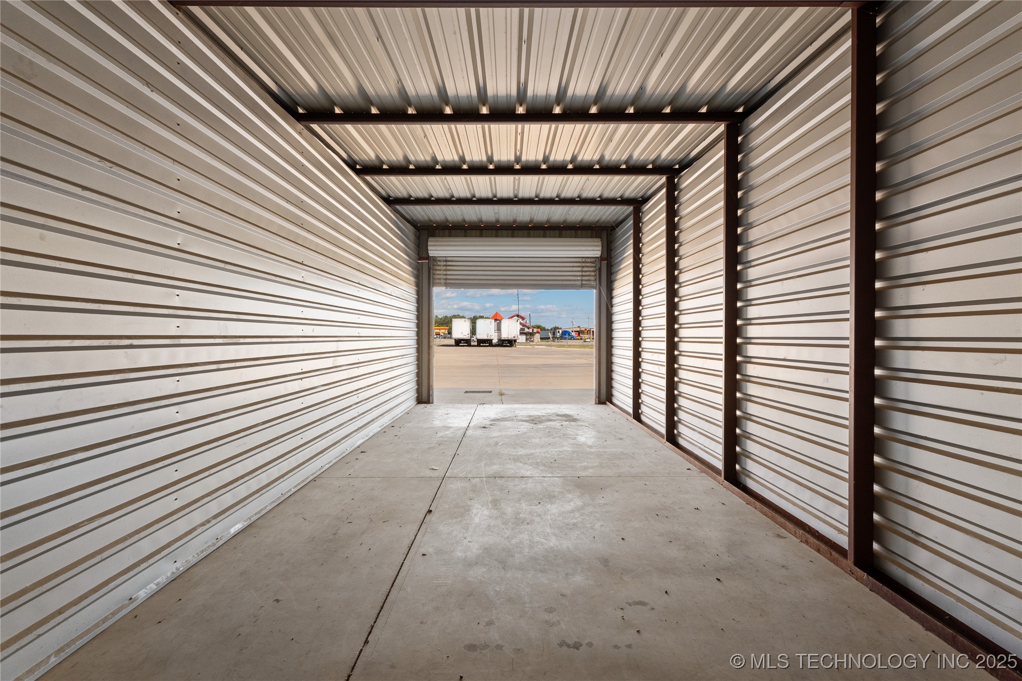 18753 S 100 Highway Property Photo 10