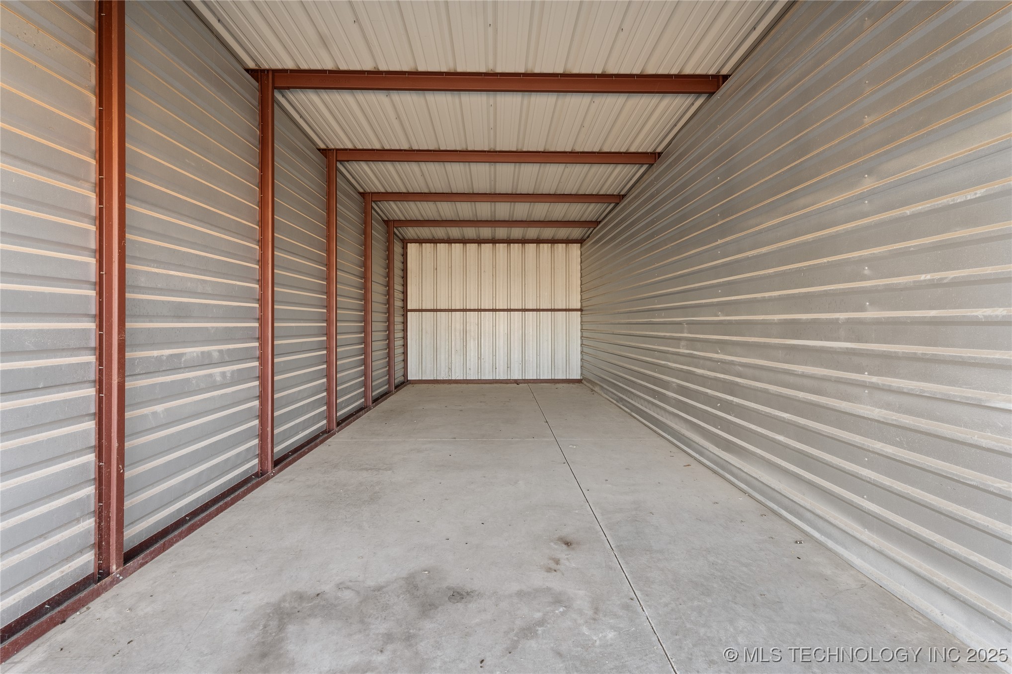 18753 S 100 Highway Property Photo 11