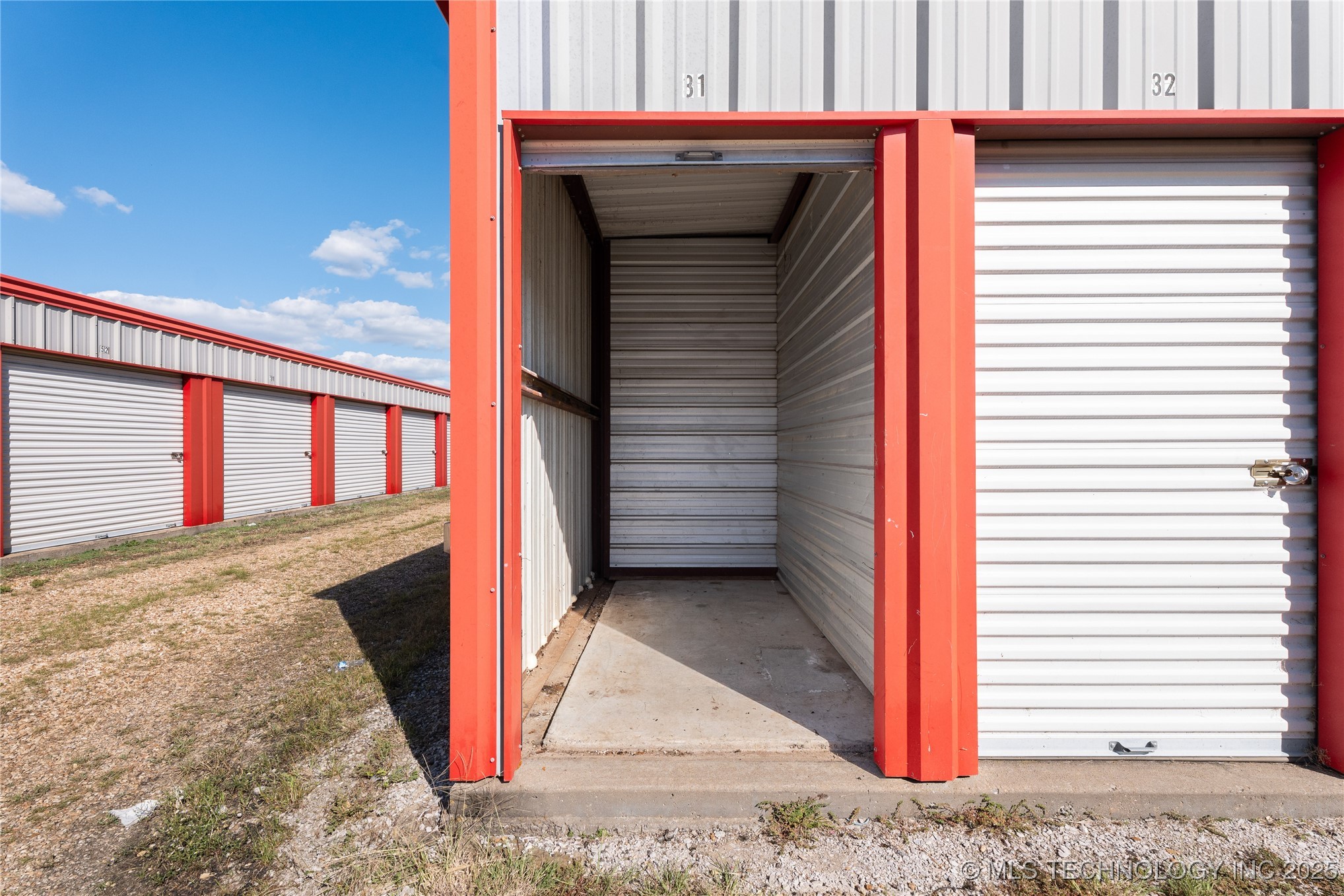 18753 S 100 Highway Property Photo 17