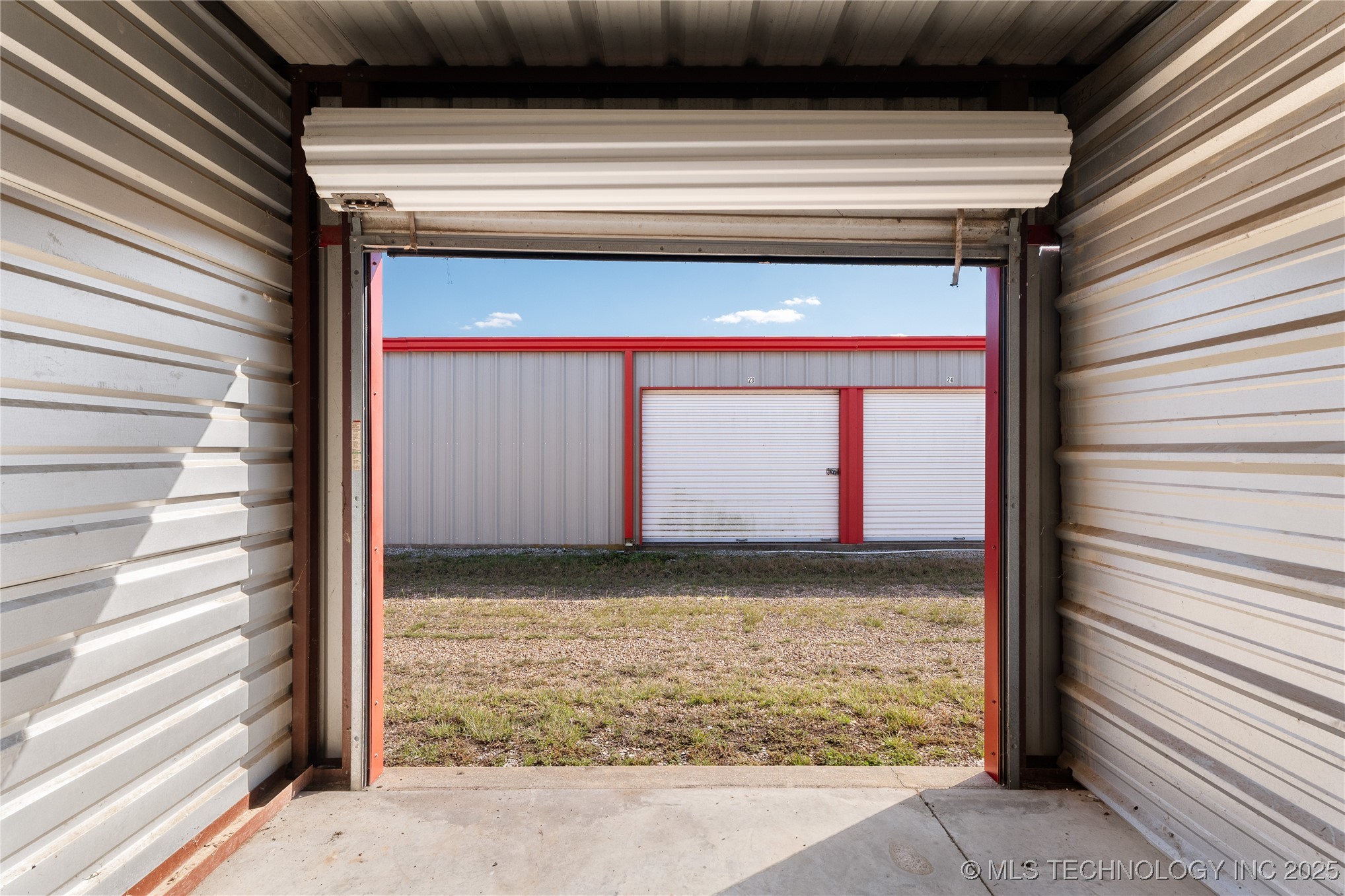 18753 S 100 Highway Property Photo 18