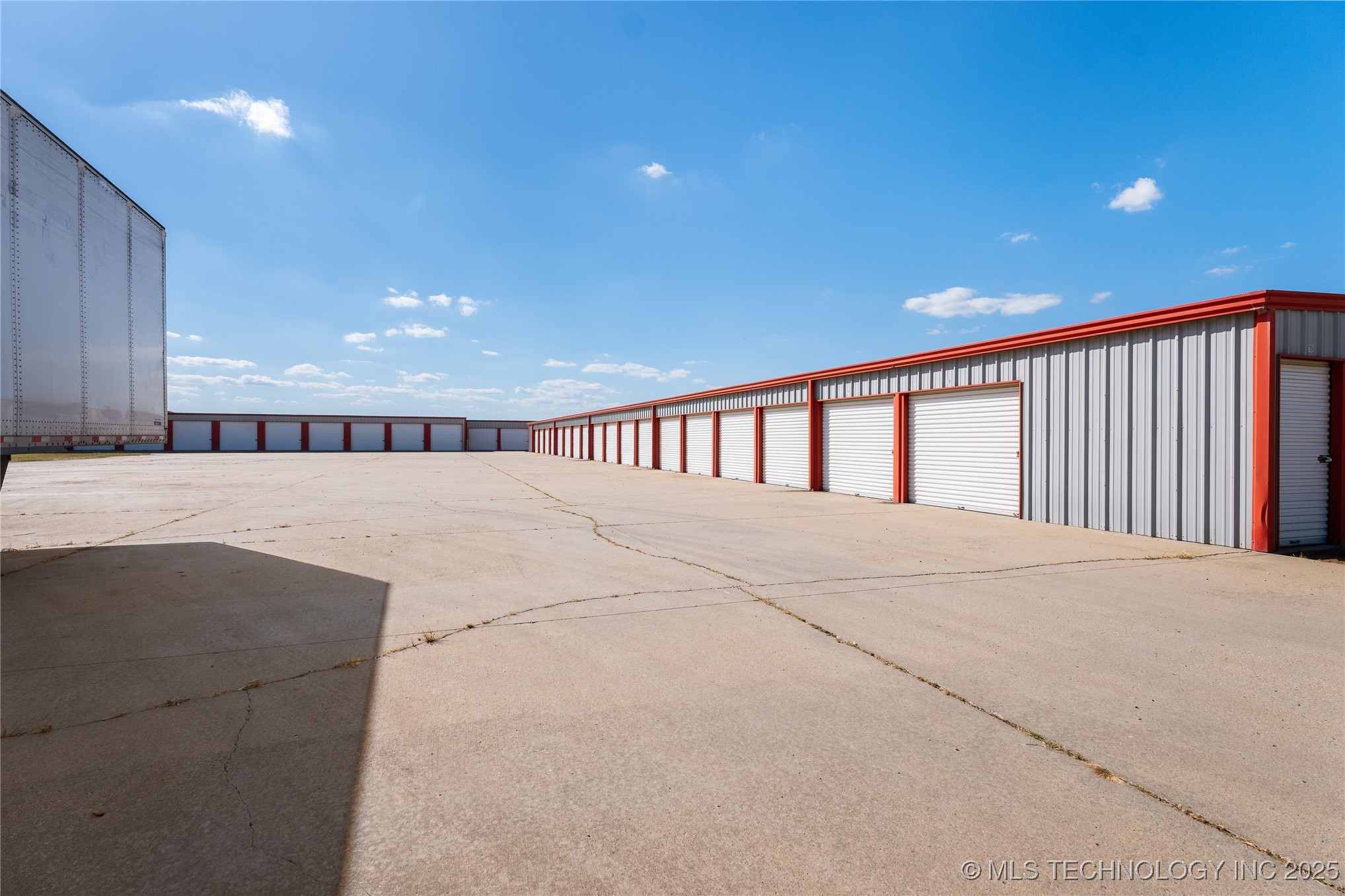 18753 S 100 Highway Property Photo 22