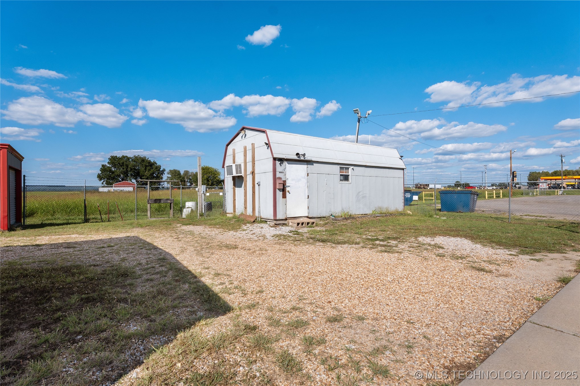 18753 S 100 Highway Property Photo 23