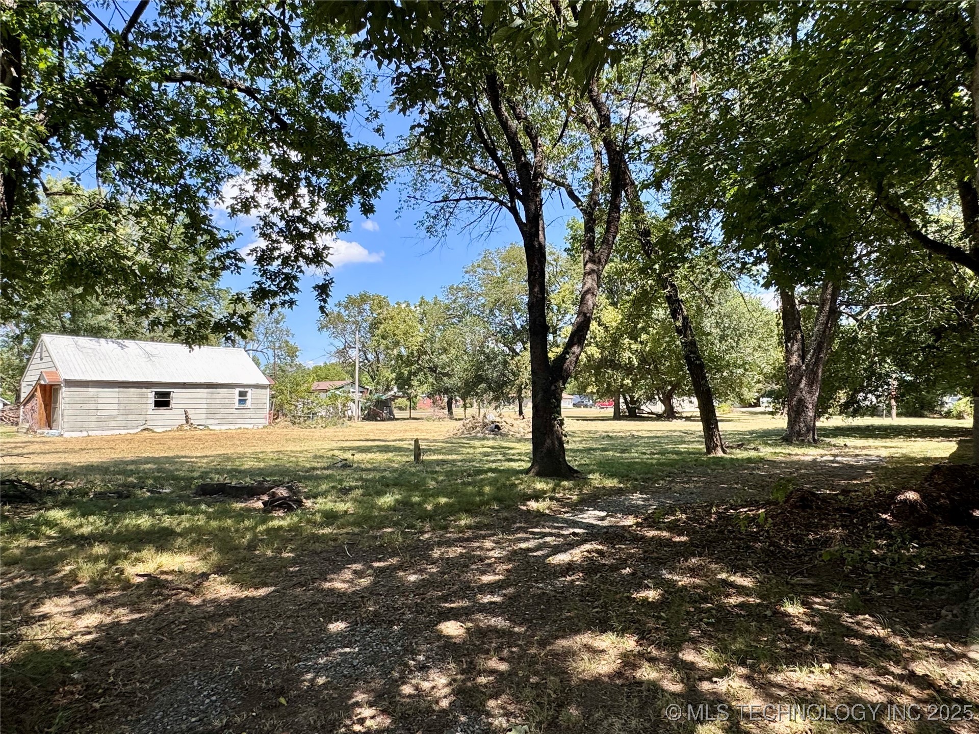 212 N Mayes Street Property Photo 6