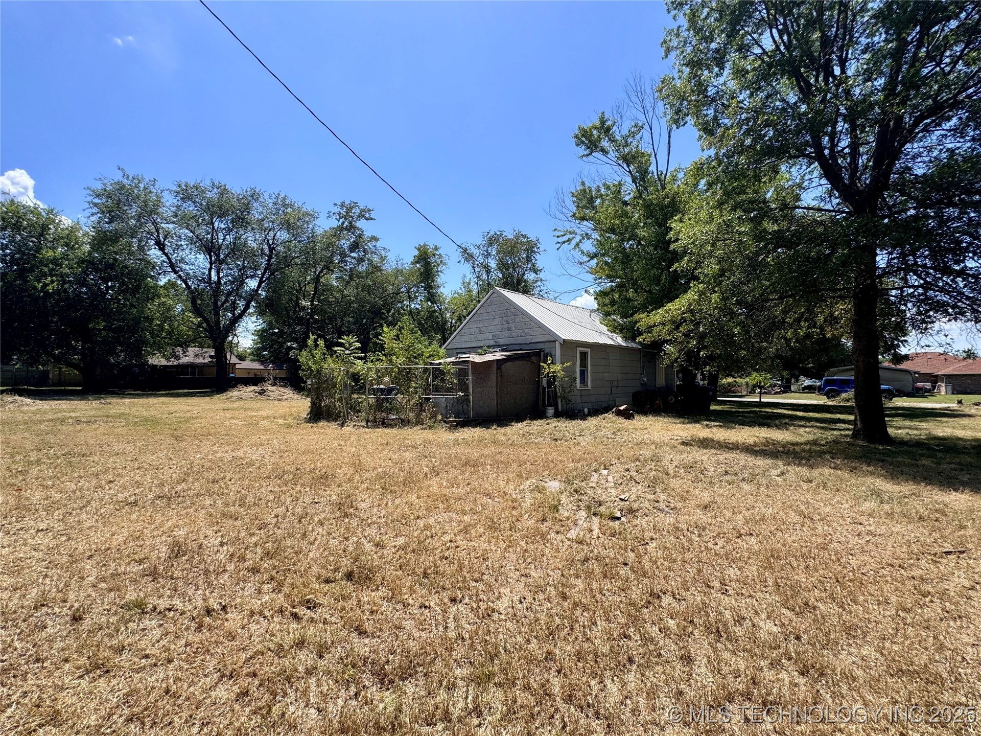 212 N Mayes Street Property Photo 10