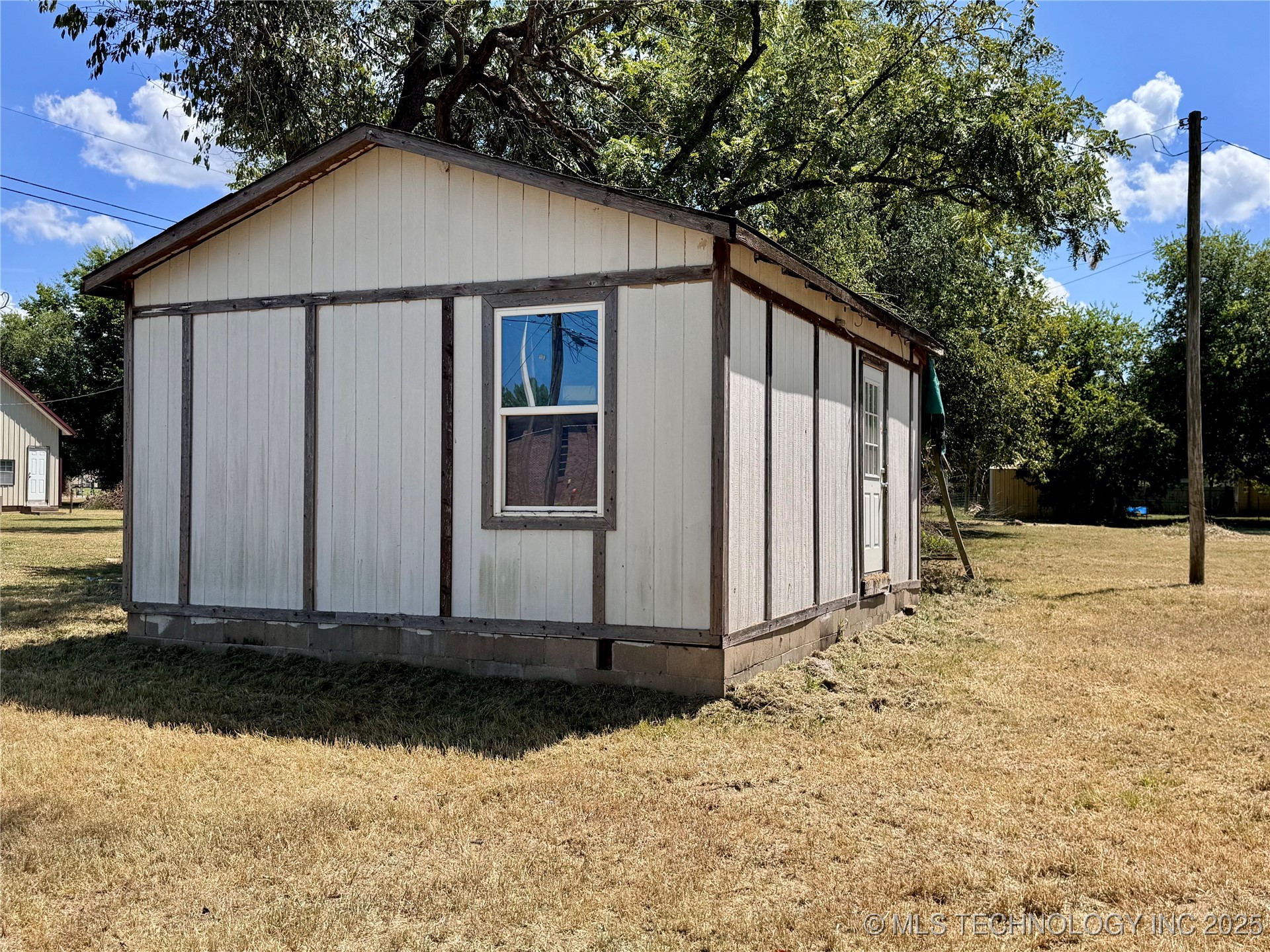 212 N Mayes Street Property Photo 17