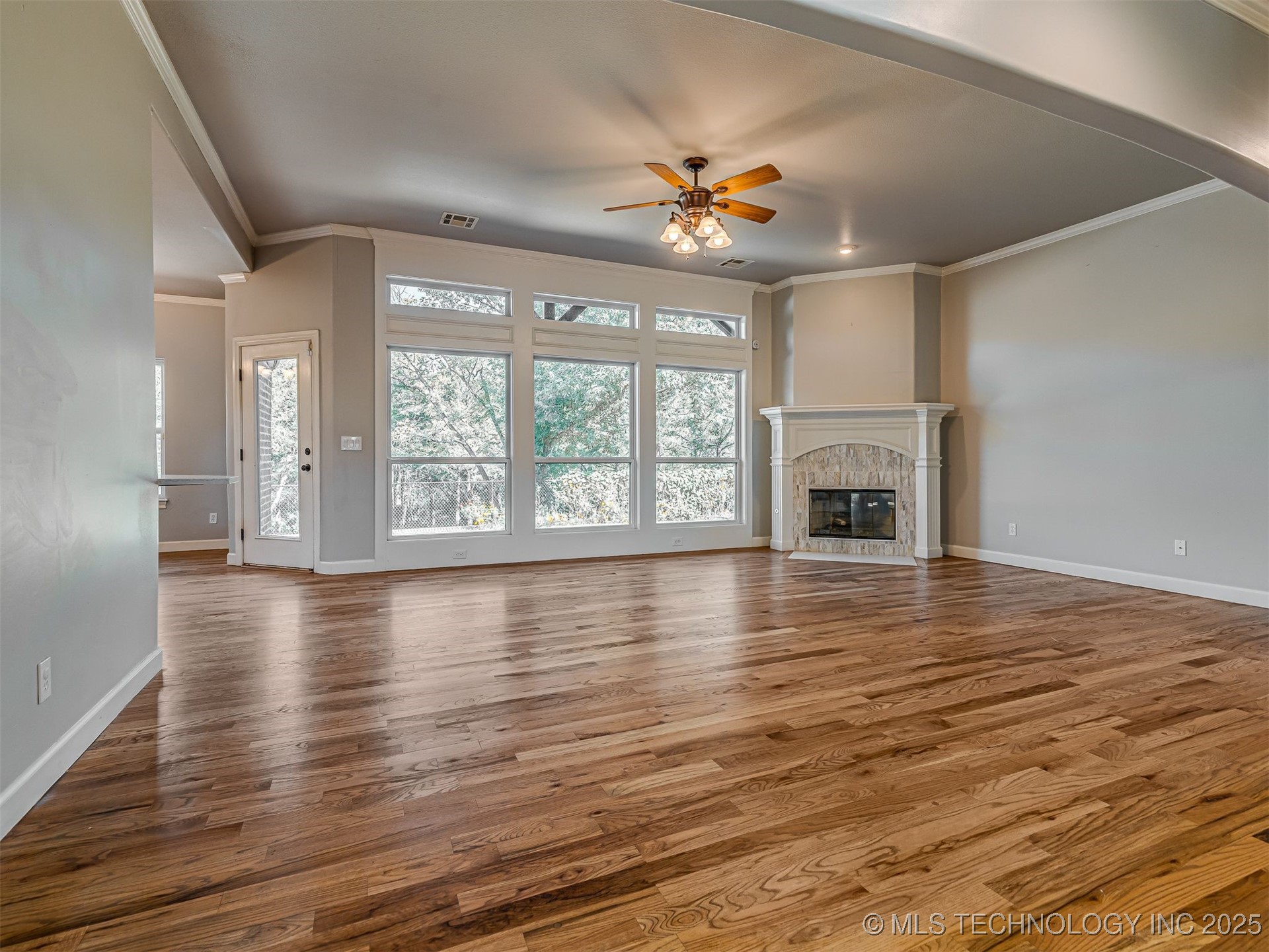 18509 E 100th Street N Property Photo 5