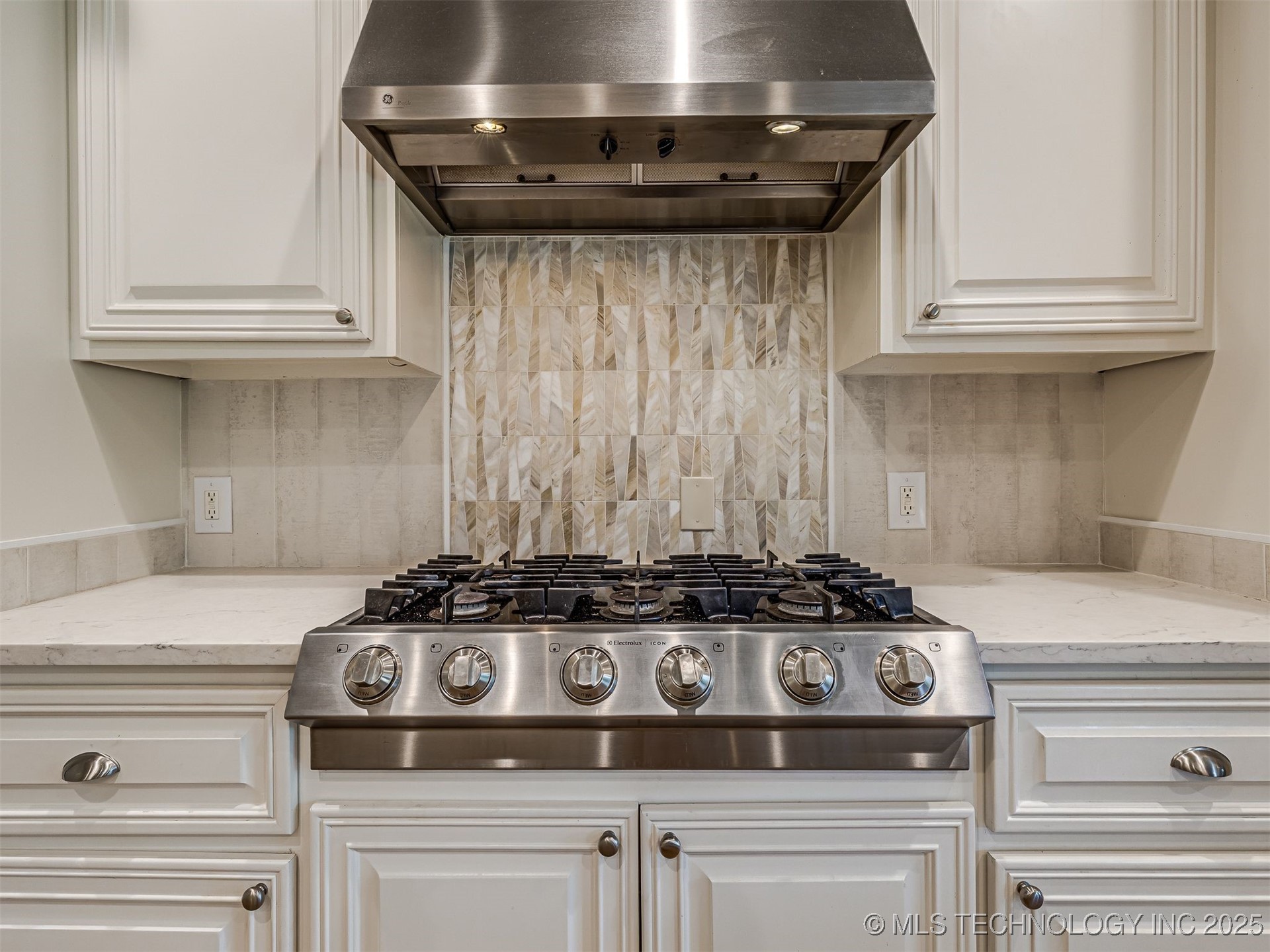 18509 E 100th Street N Property Photo 11