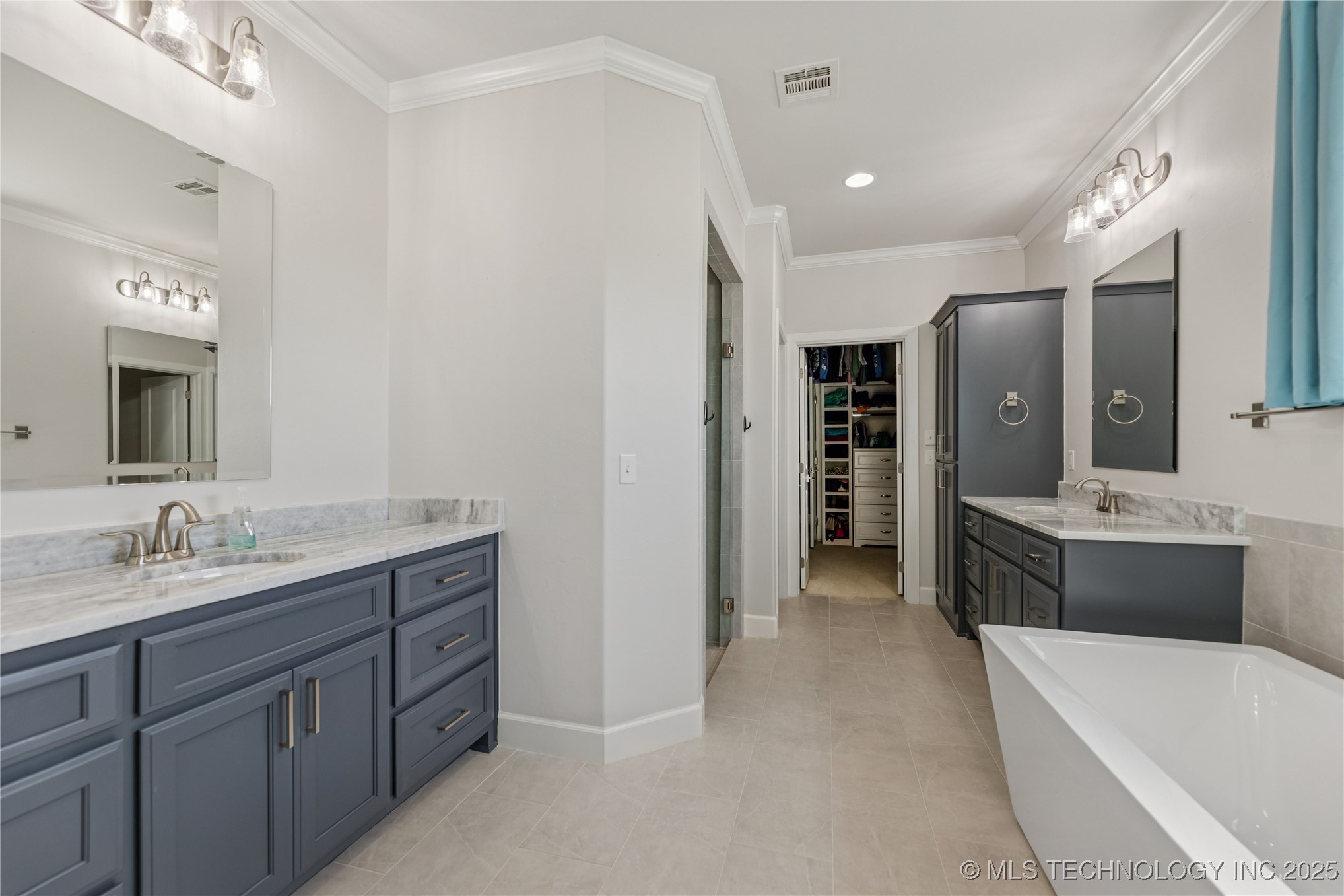 317 W 164th Place S Property Photo 8