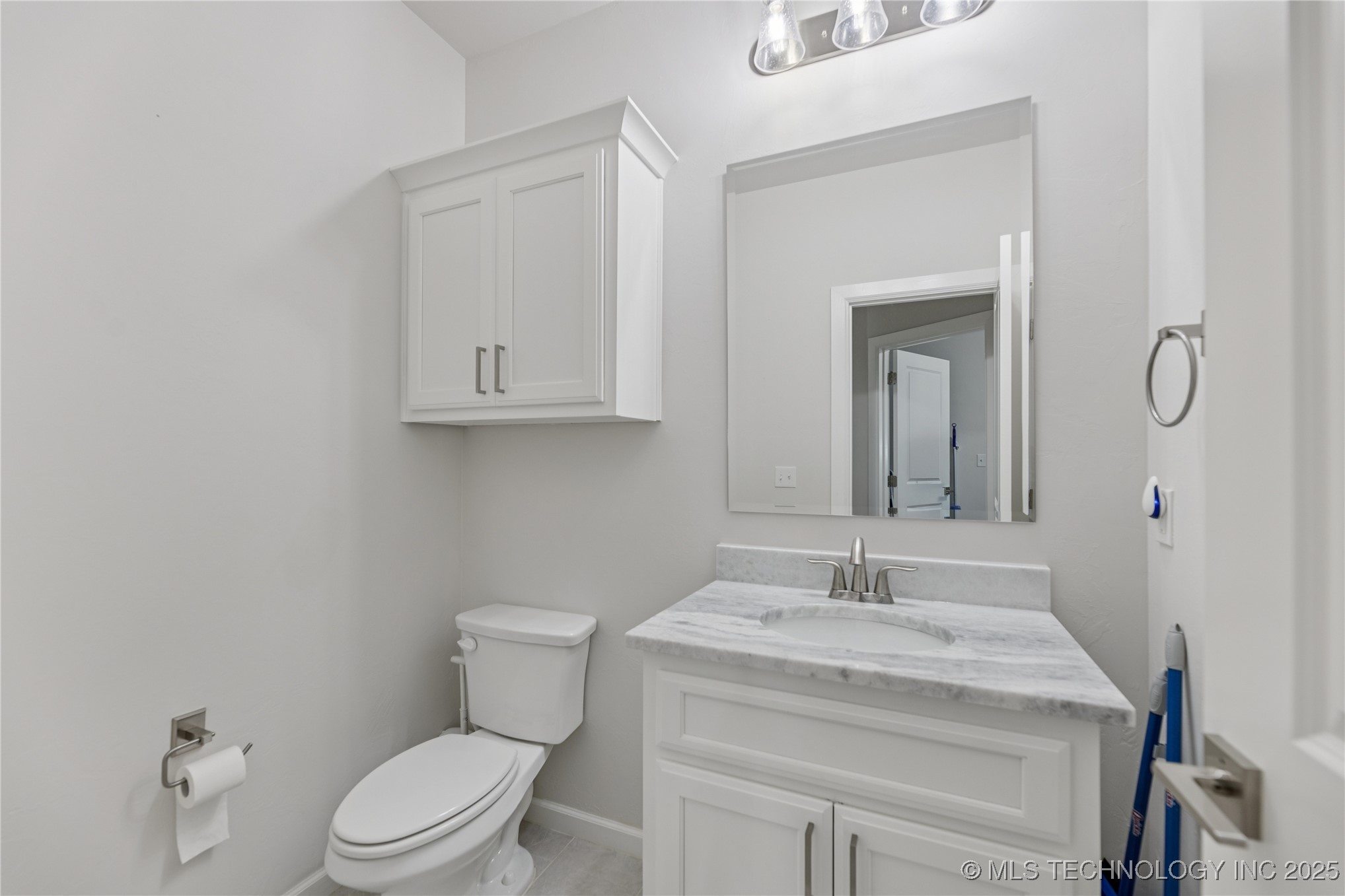 317 W 164th Place S Property Photo 9