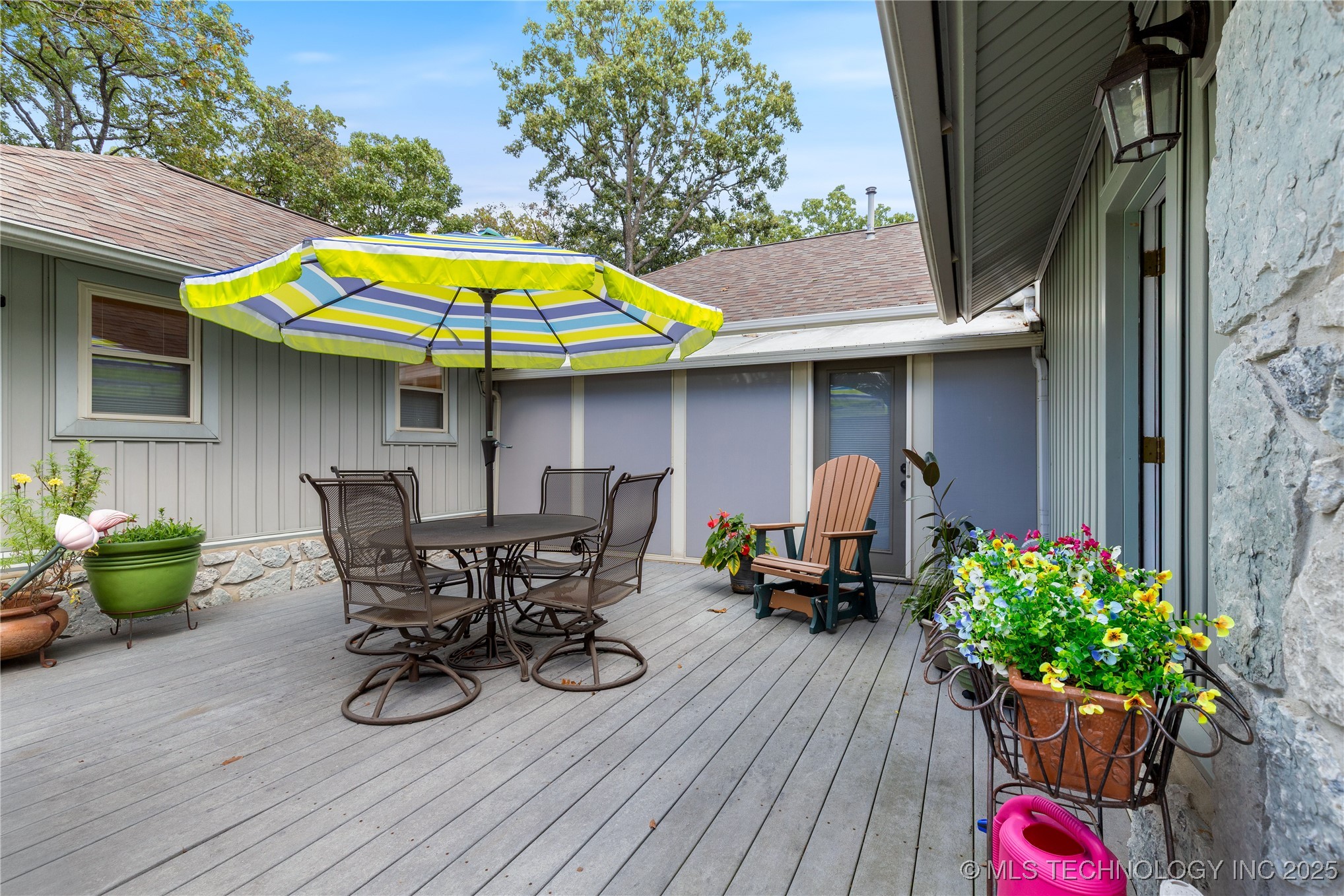 33157 Cardinal Drive Property Photo 13