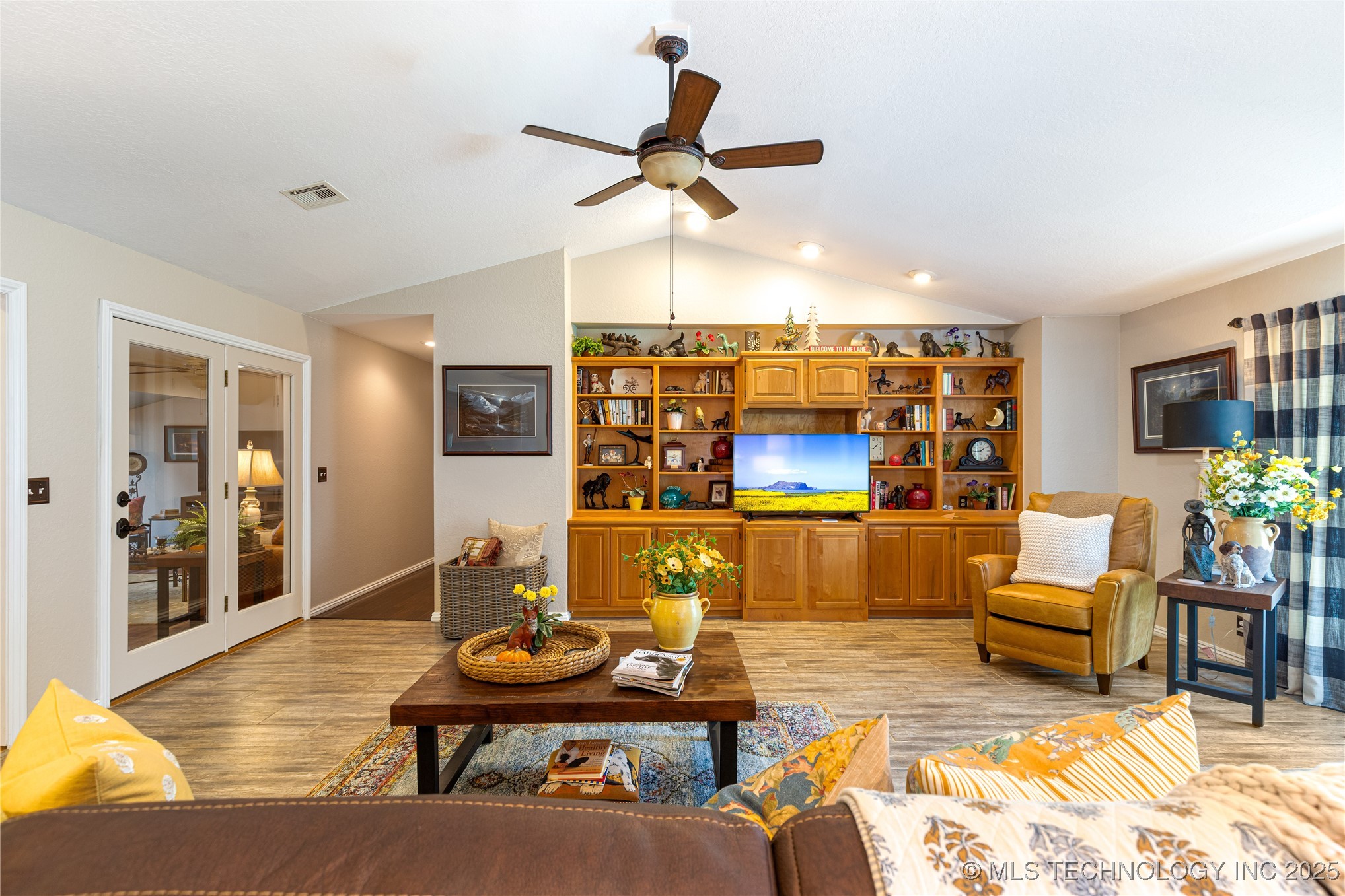 33157 Cardinal Drive Property Photo 18