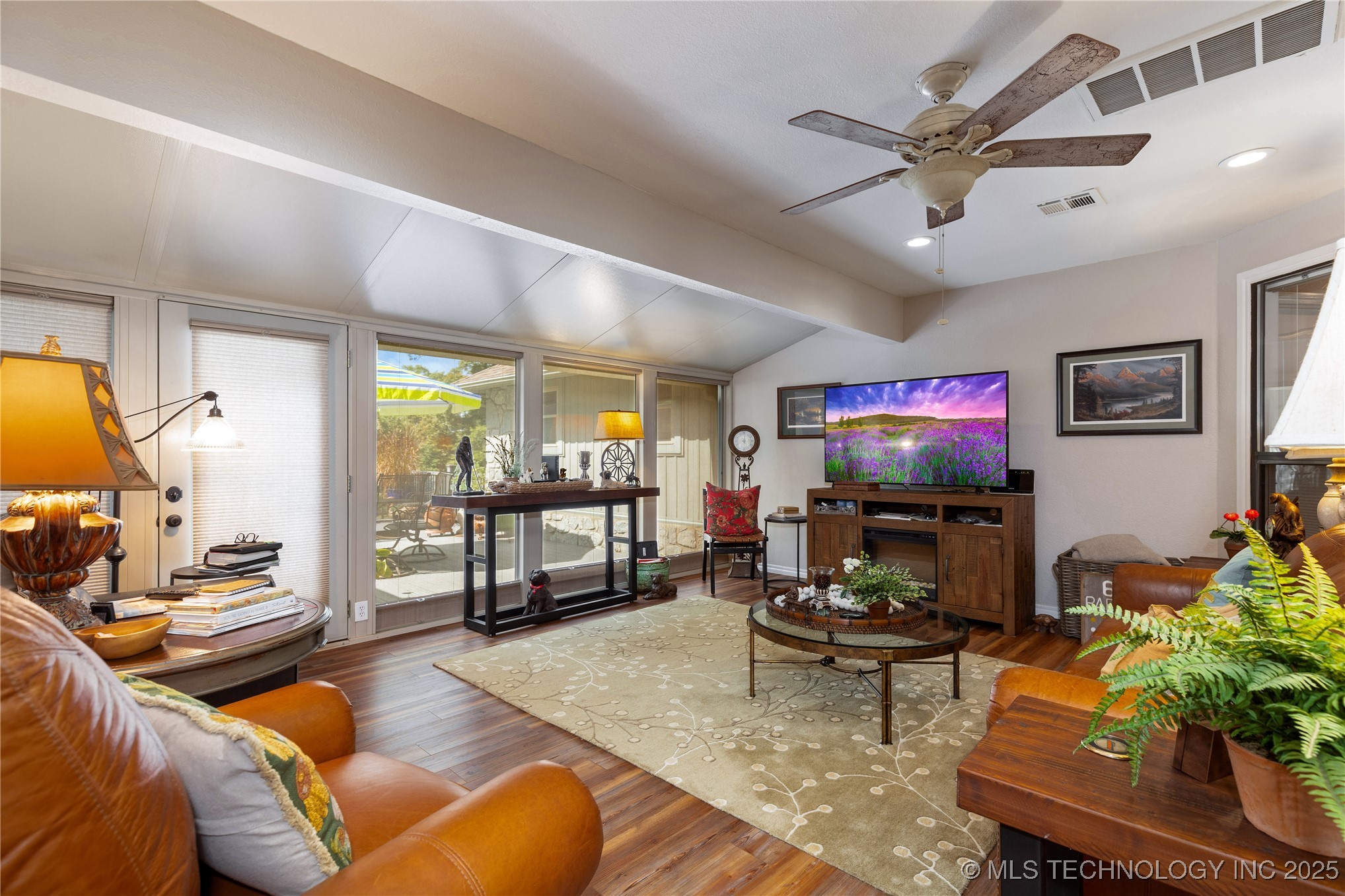 33157 Cardinal Drive Property Photo 33