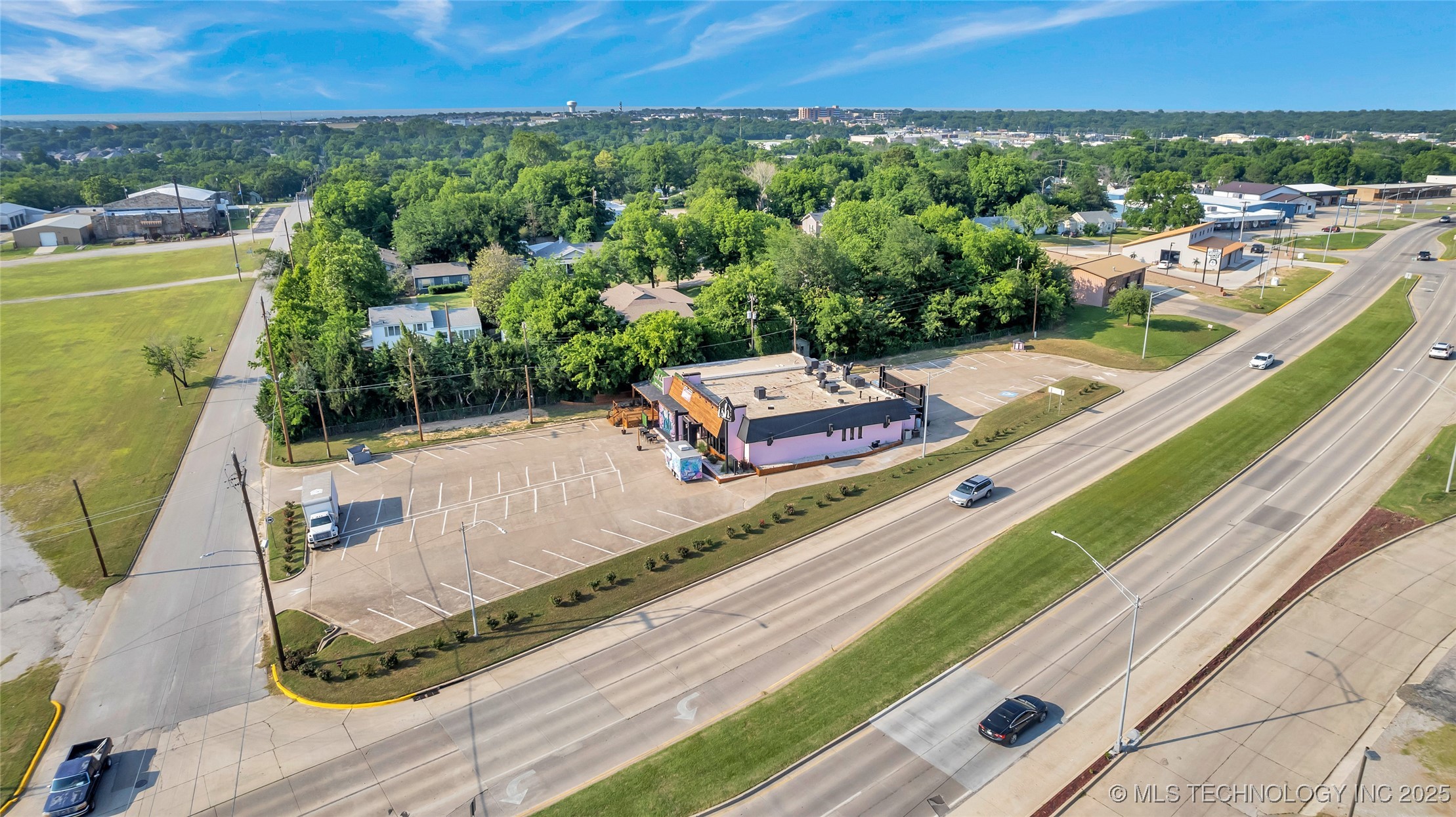 1717 W Broadway Property Photo 11