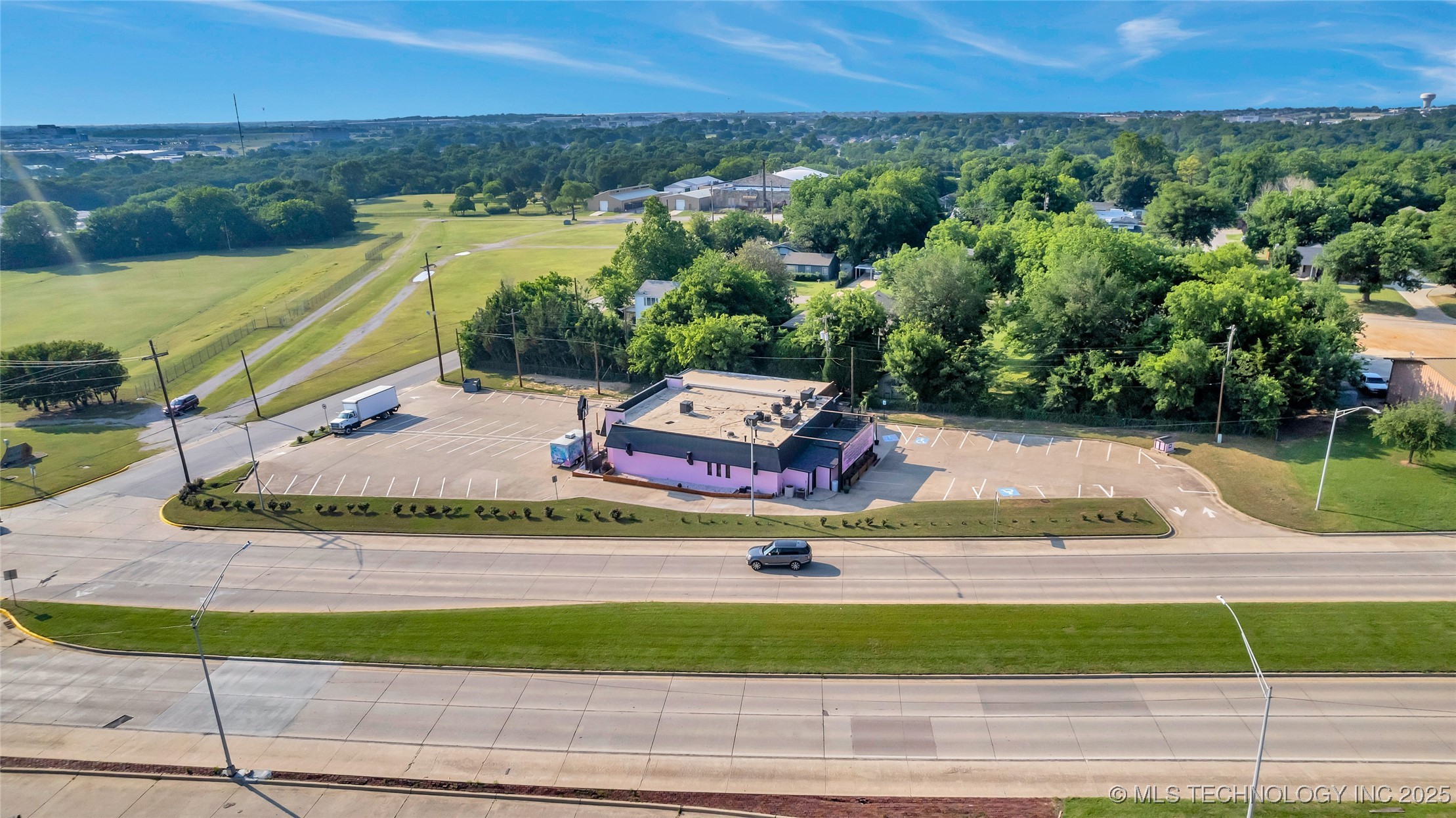 1717 W Broadway Property Photo 12