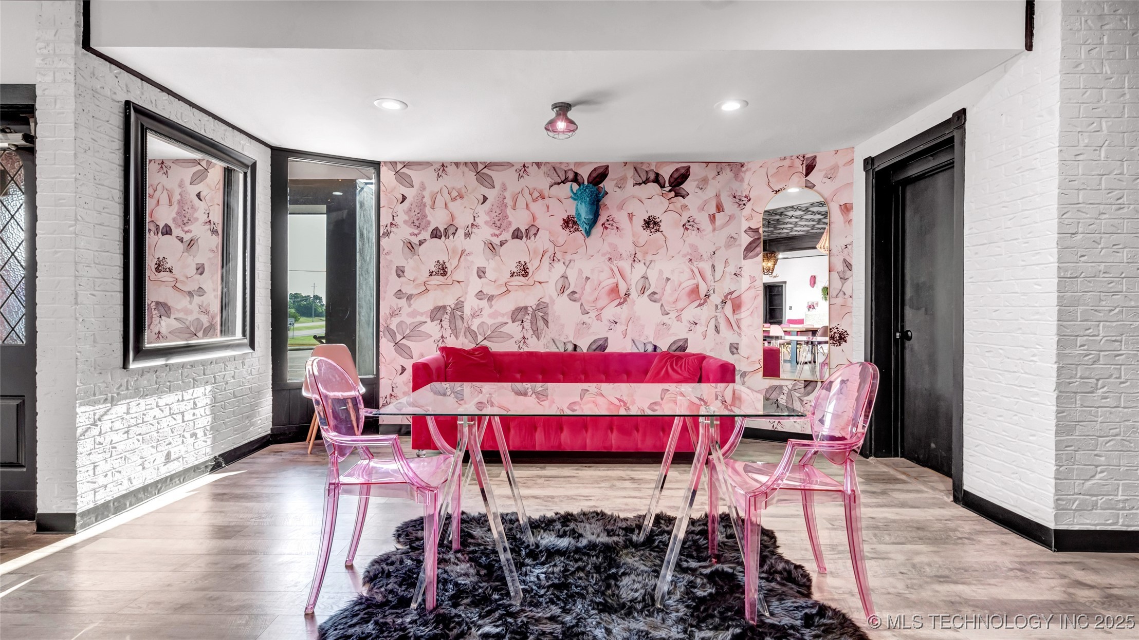 1717 W Broadway Property Photo 26