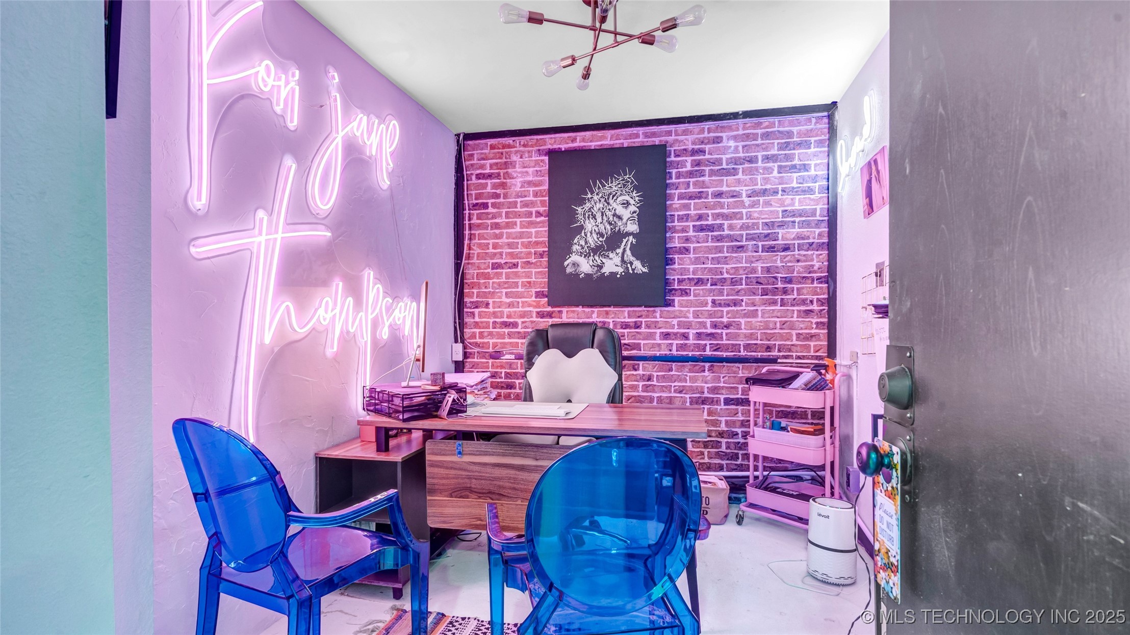 1717 W Broadway Property Photo 38