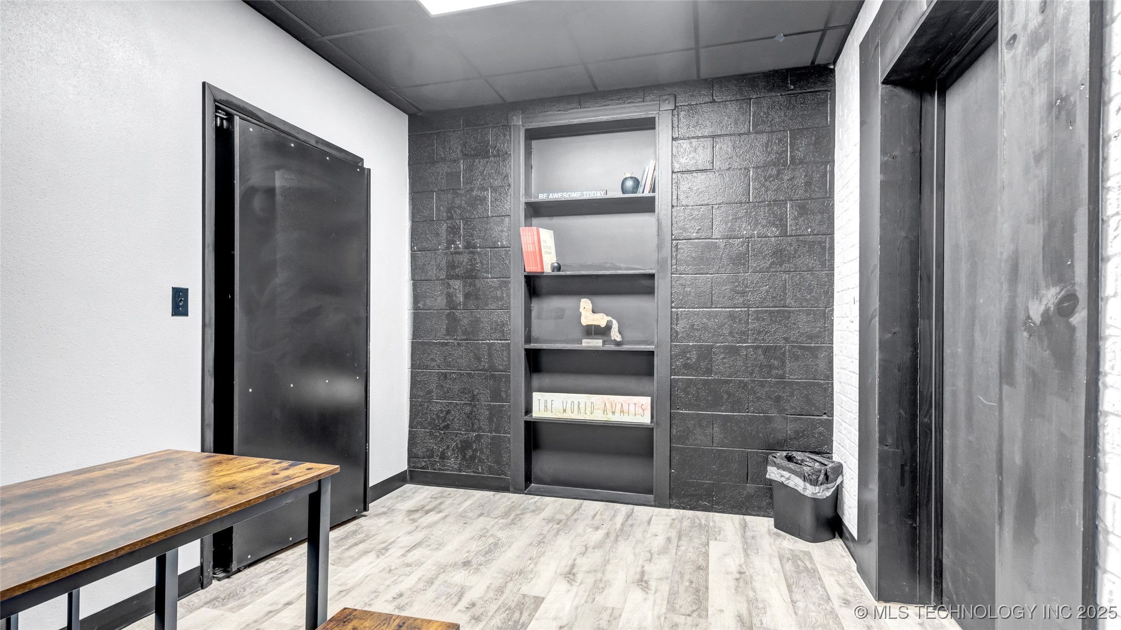 1717 W Broadway Property Photo 41