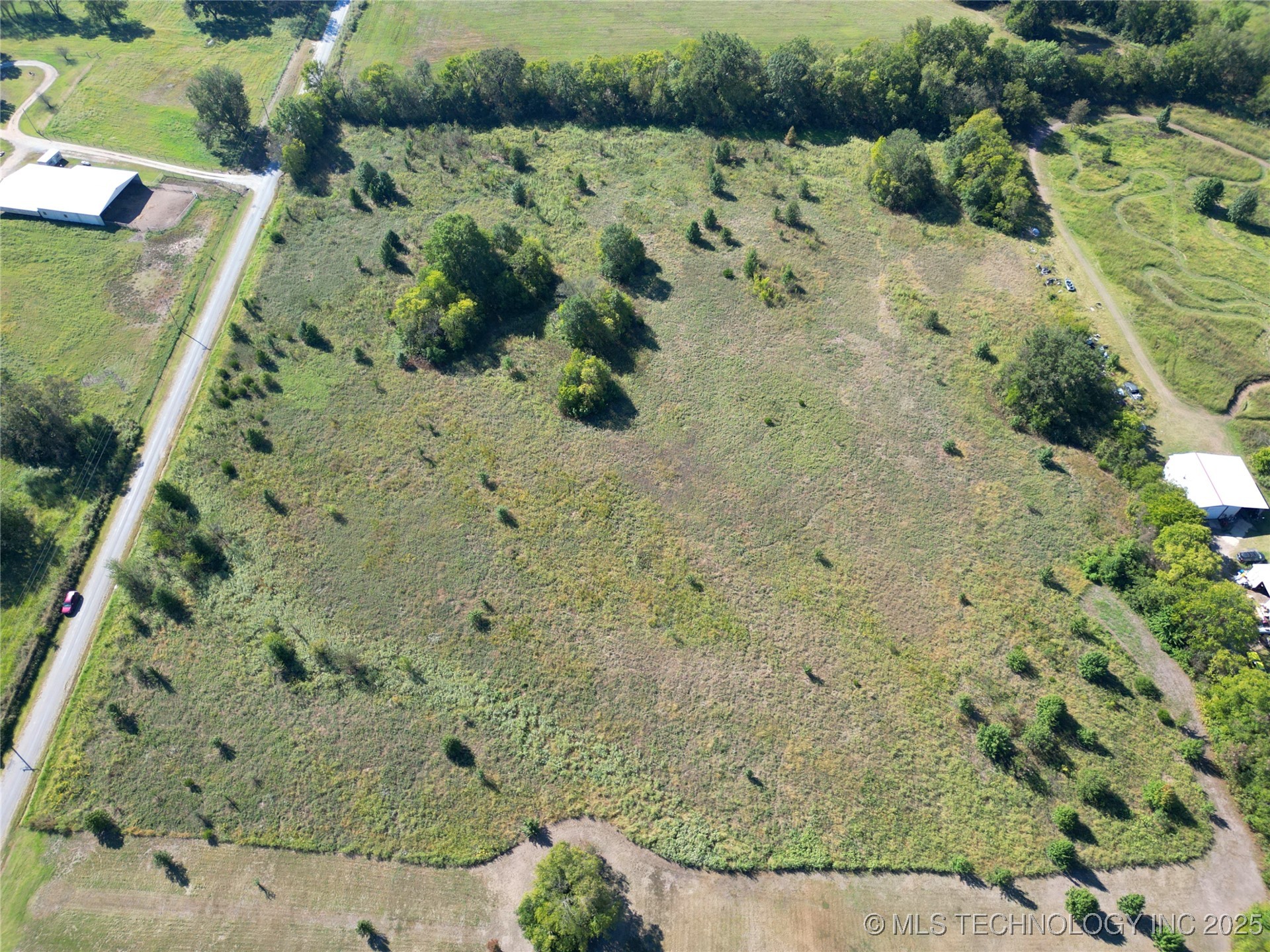 2541427 Property Photo 17