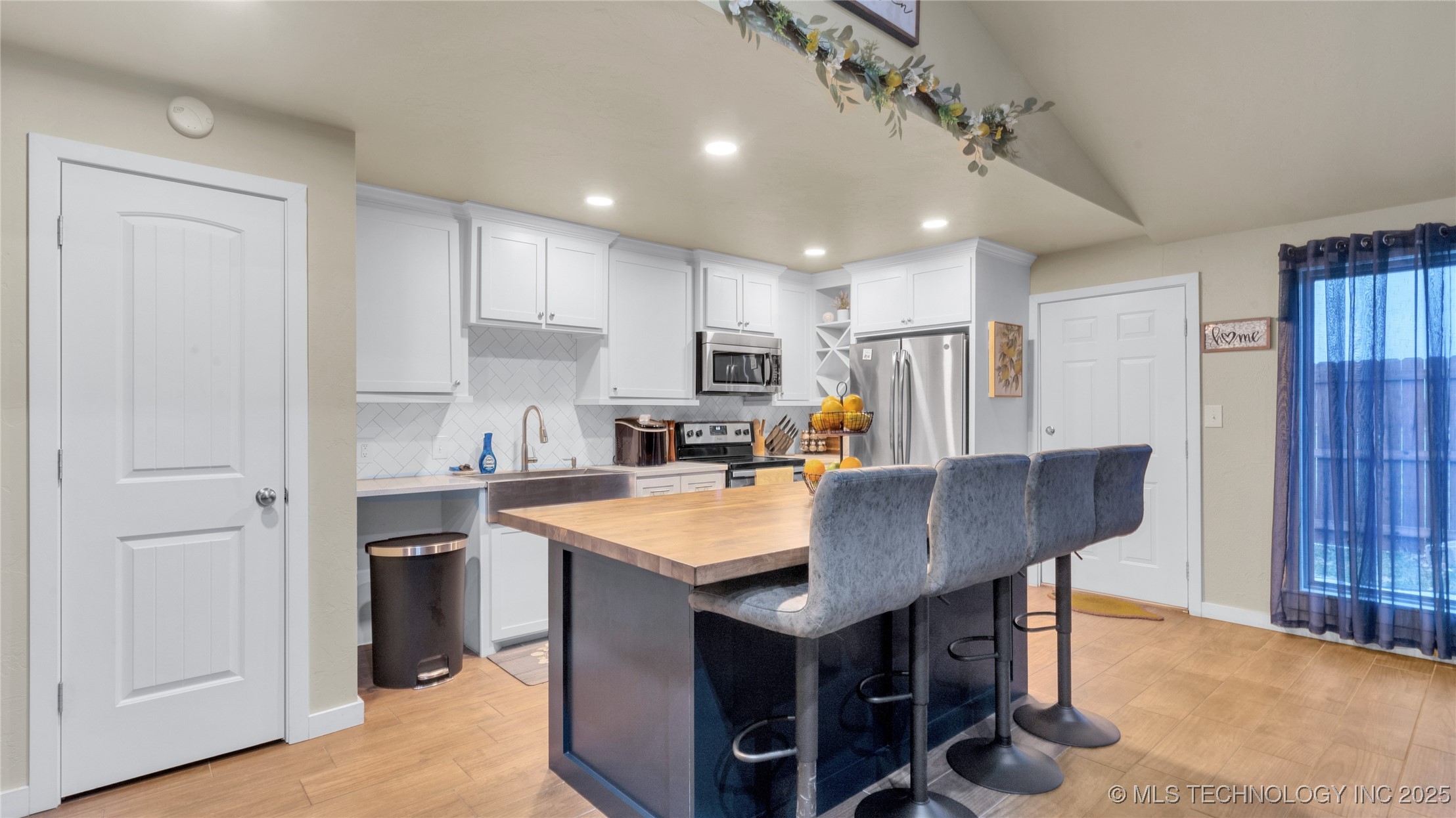 1115 Osage Property Photo 3