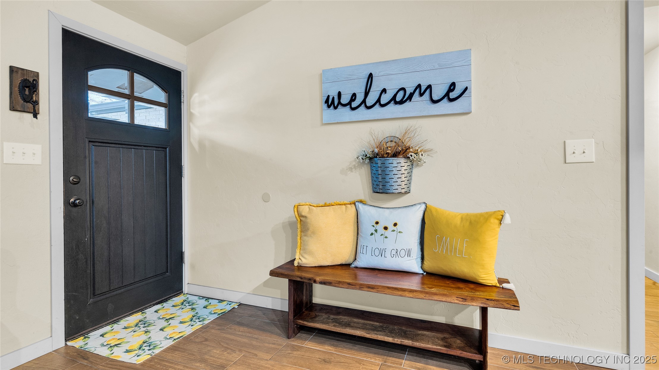 1115 Osage Property Photo 7