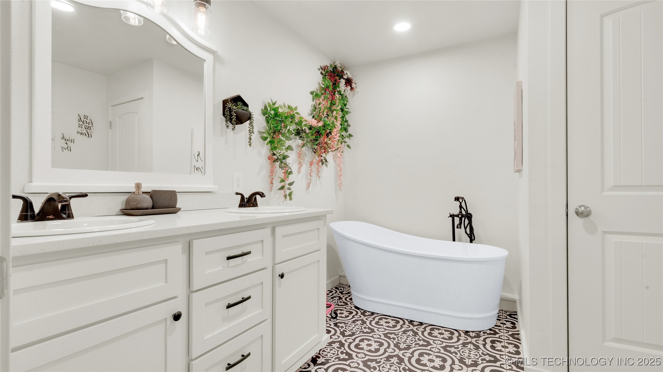 1115 Osage Property Photo 21