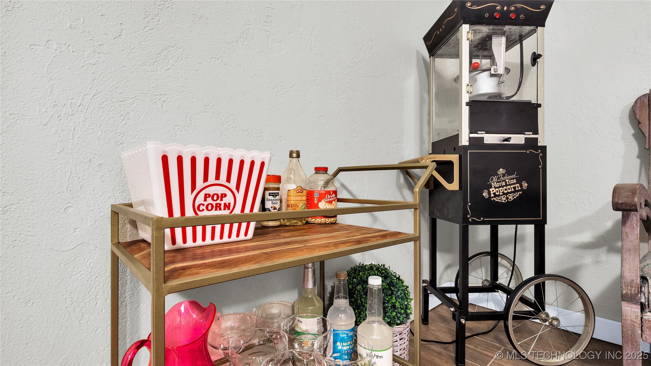 1115 Osage Property Photo 36