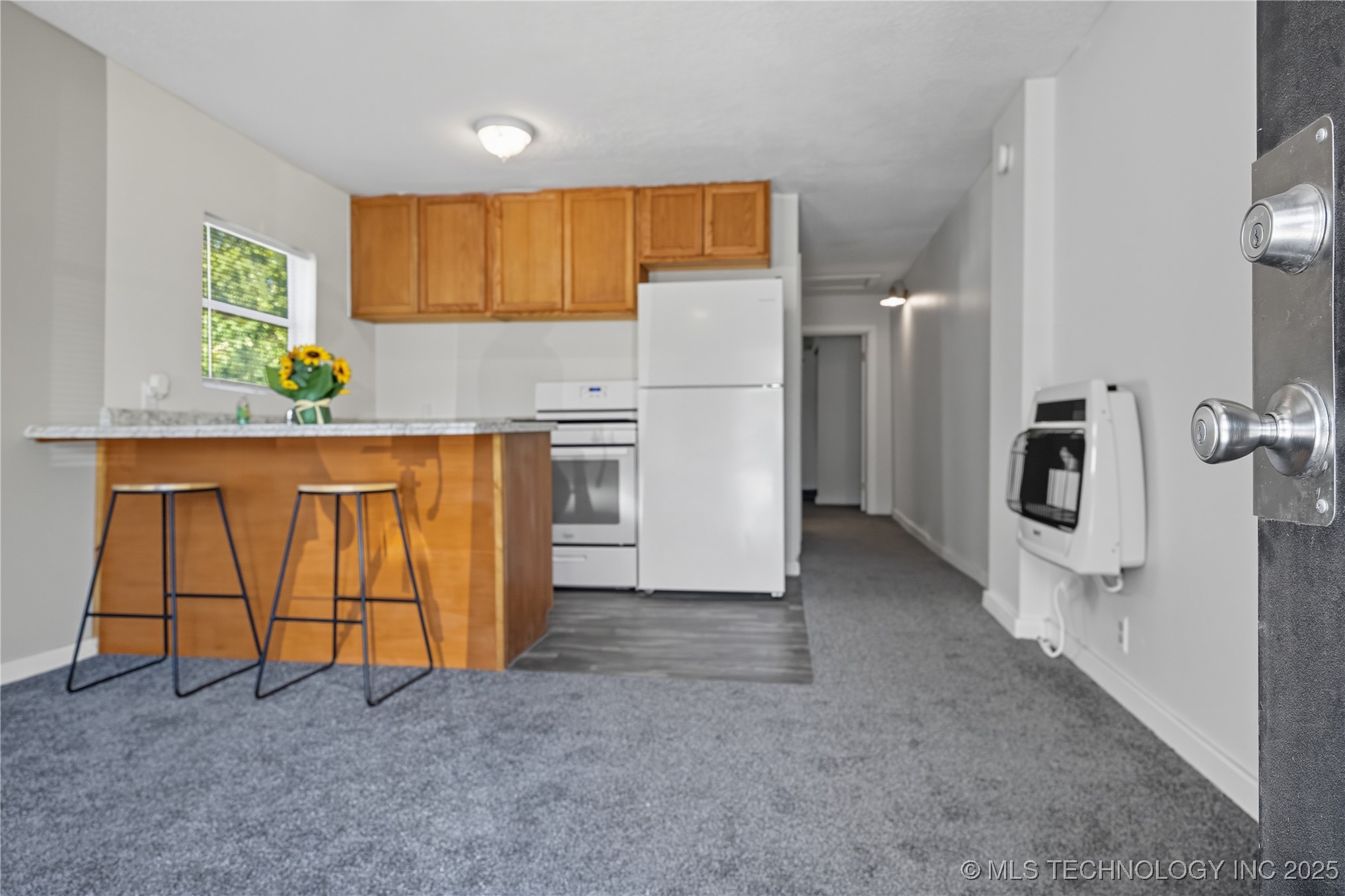 333 E Monroe Avenue Property Photo 2