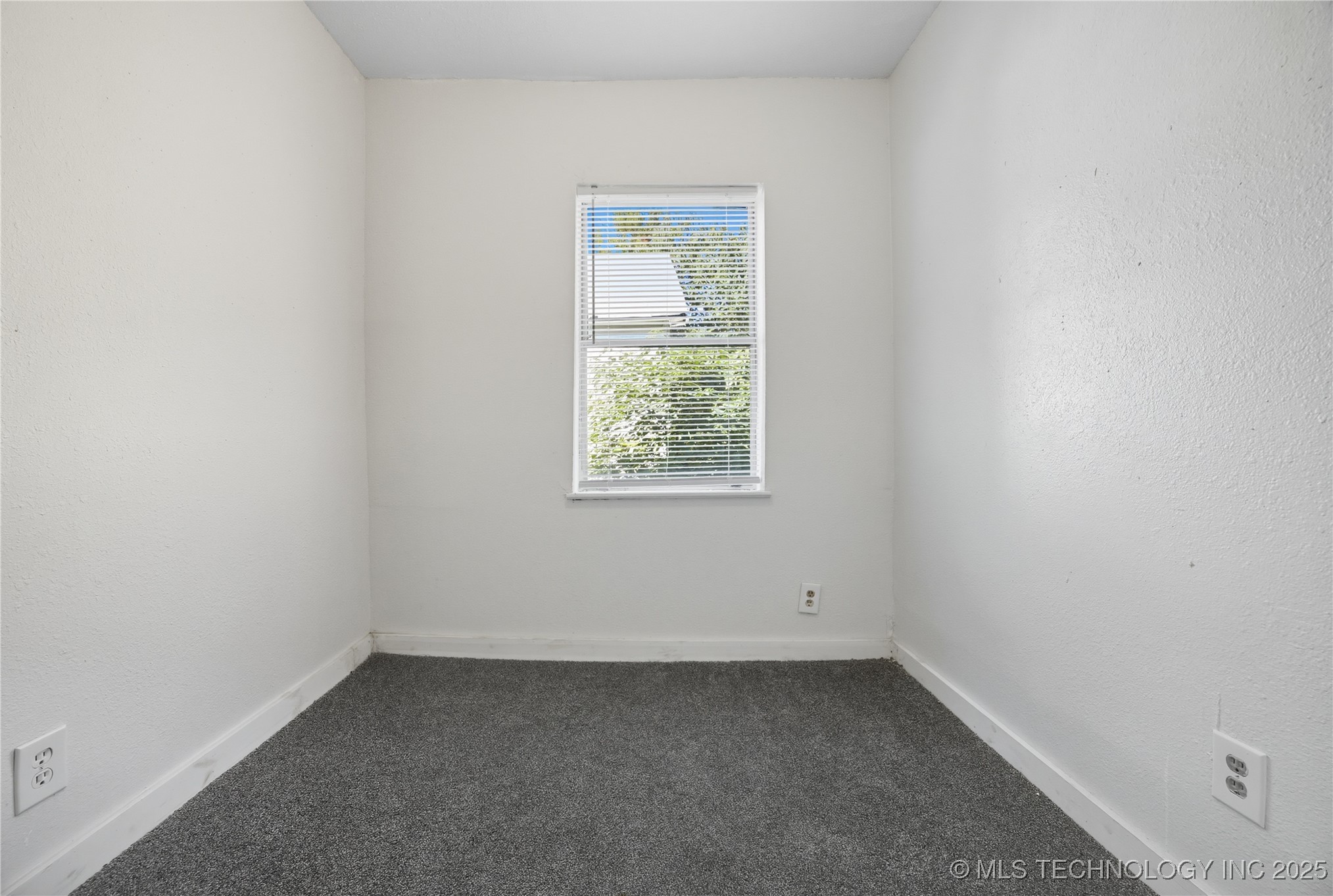 333 E Monroe Avenue Property Photo 11