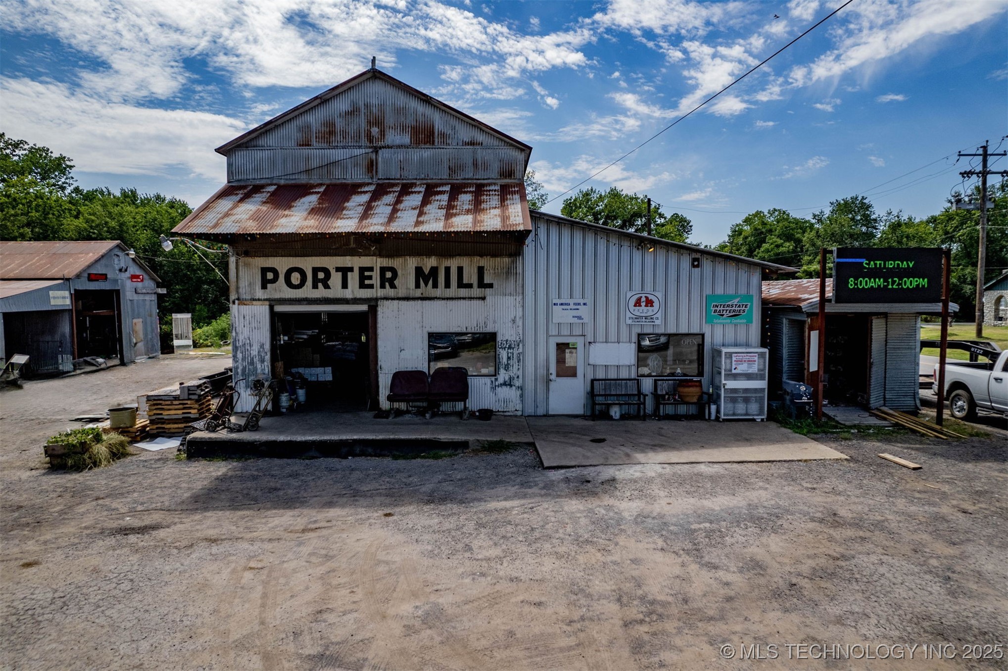 614 W Bel Aire Avenue