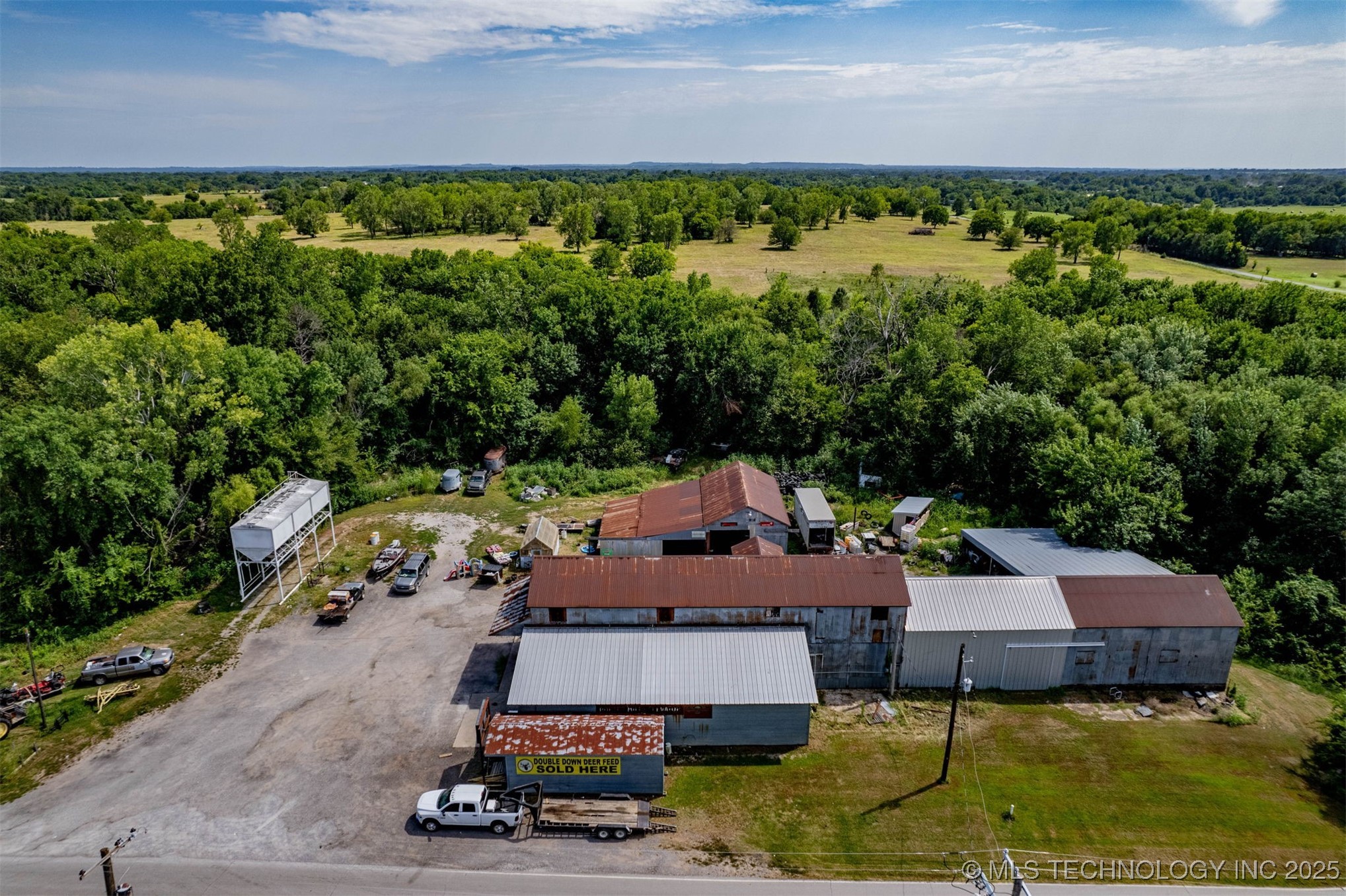 614 W Bel Aire Avenue Property Photo 5