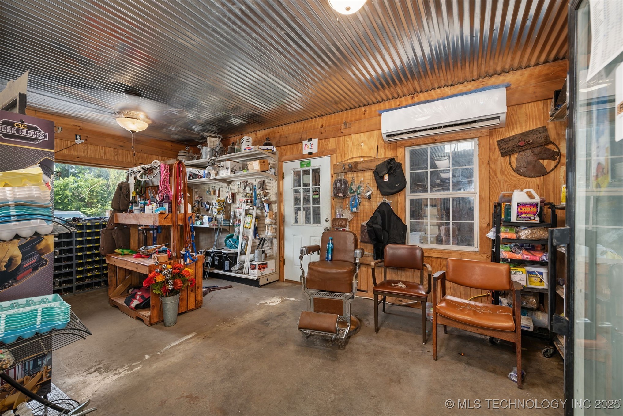 614 W Bel Aire Avenue Property Photo 7