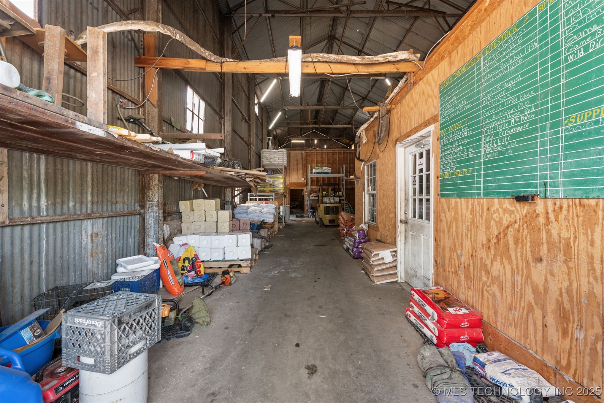 614 W Bel Aire Avenue Property Photo 10