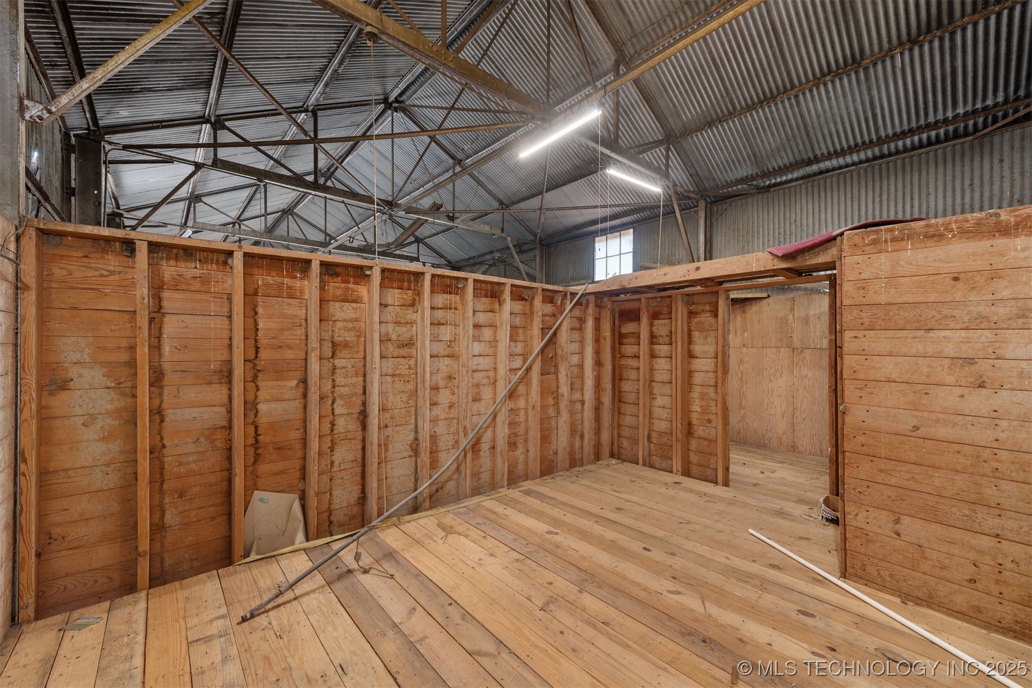 614 W Bel Aire Avenue Property Photo 19