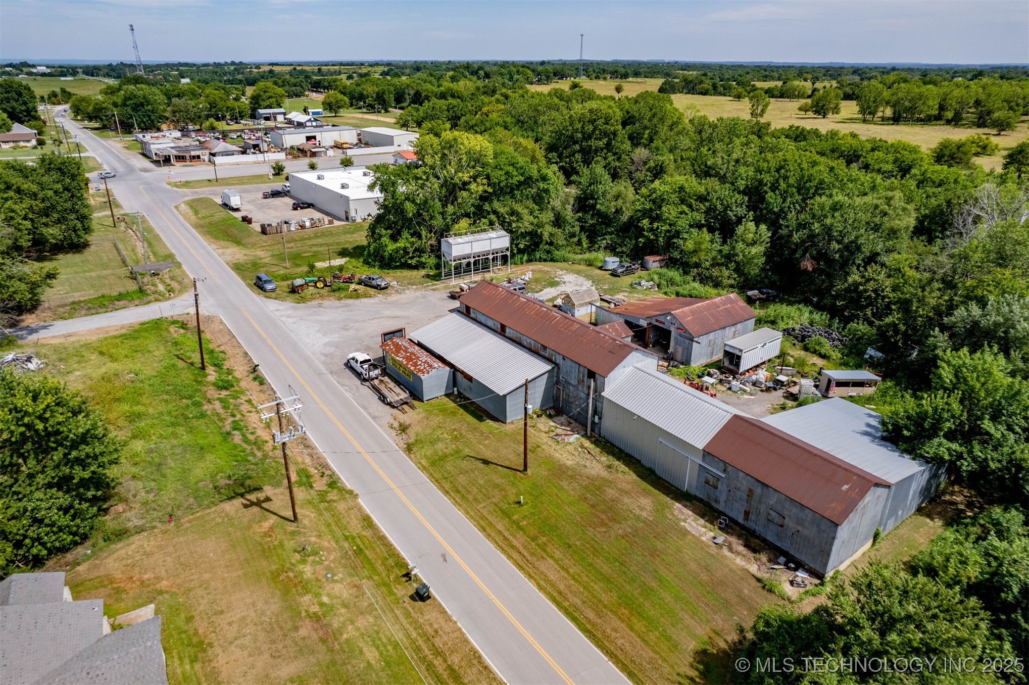 614 W Bel Aire Avenue Property Photo 31