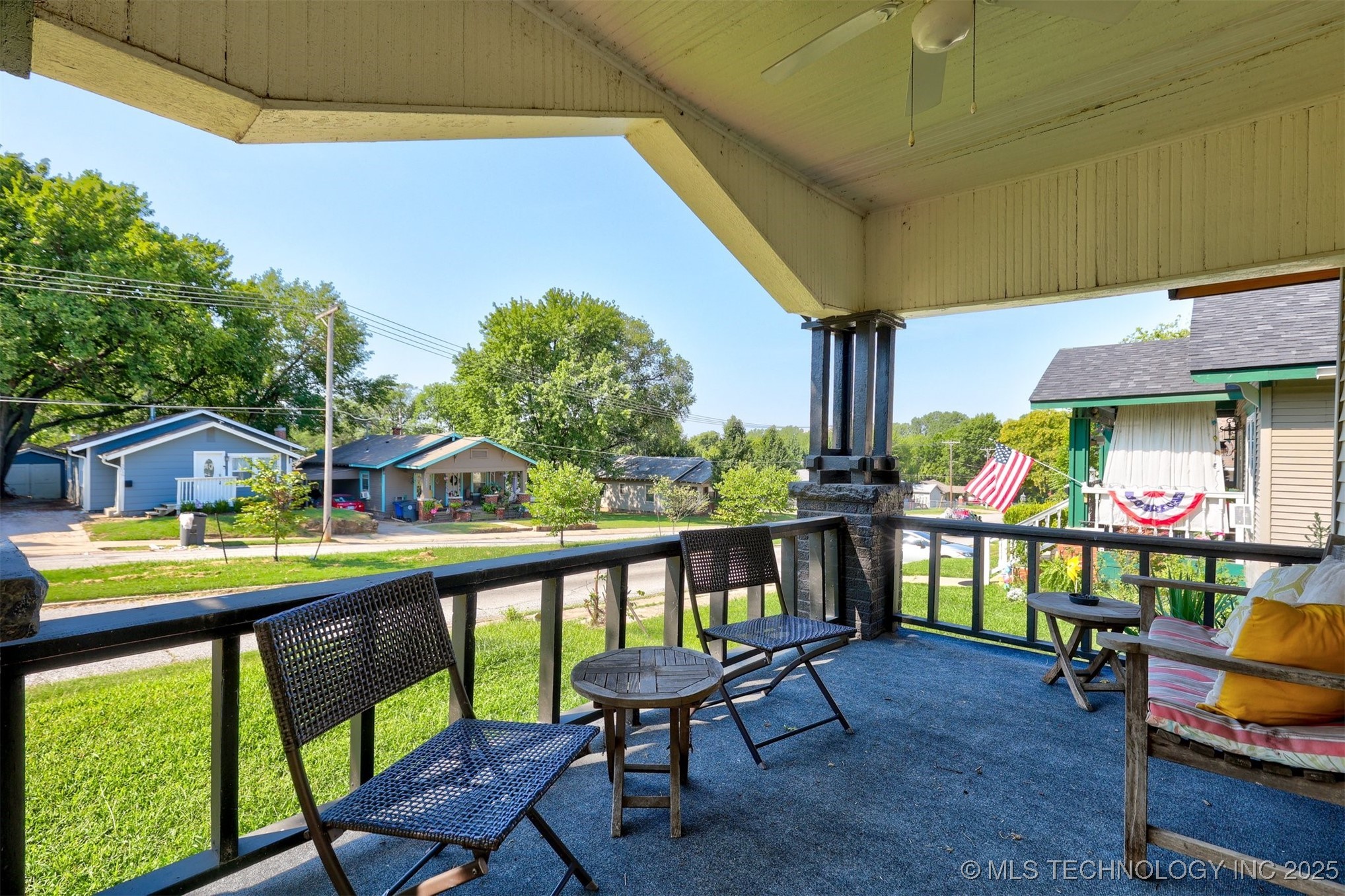 2015 W Easton Street Property Photo 7