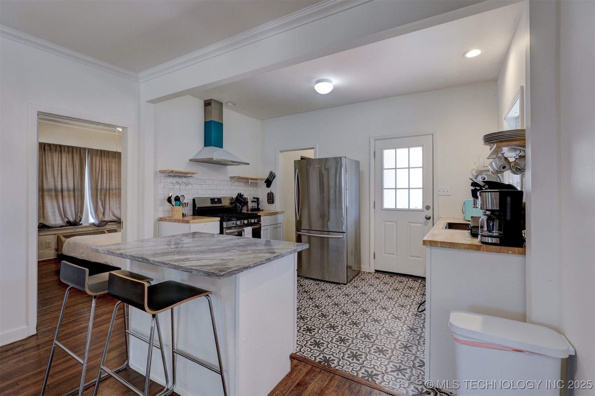 2015 W Easton Street Property Photo 20