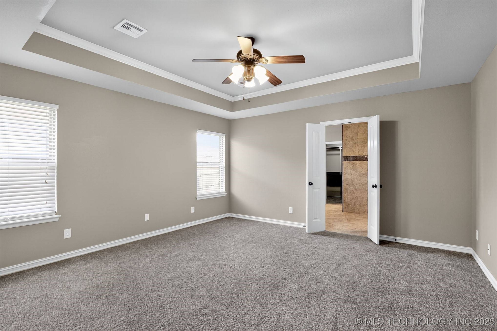 9307 N 95th Avenue E Property Photo 7