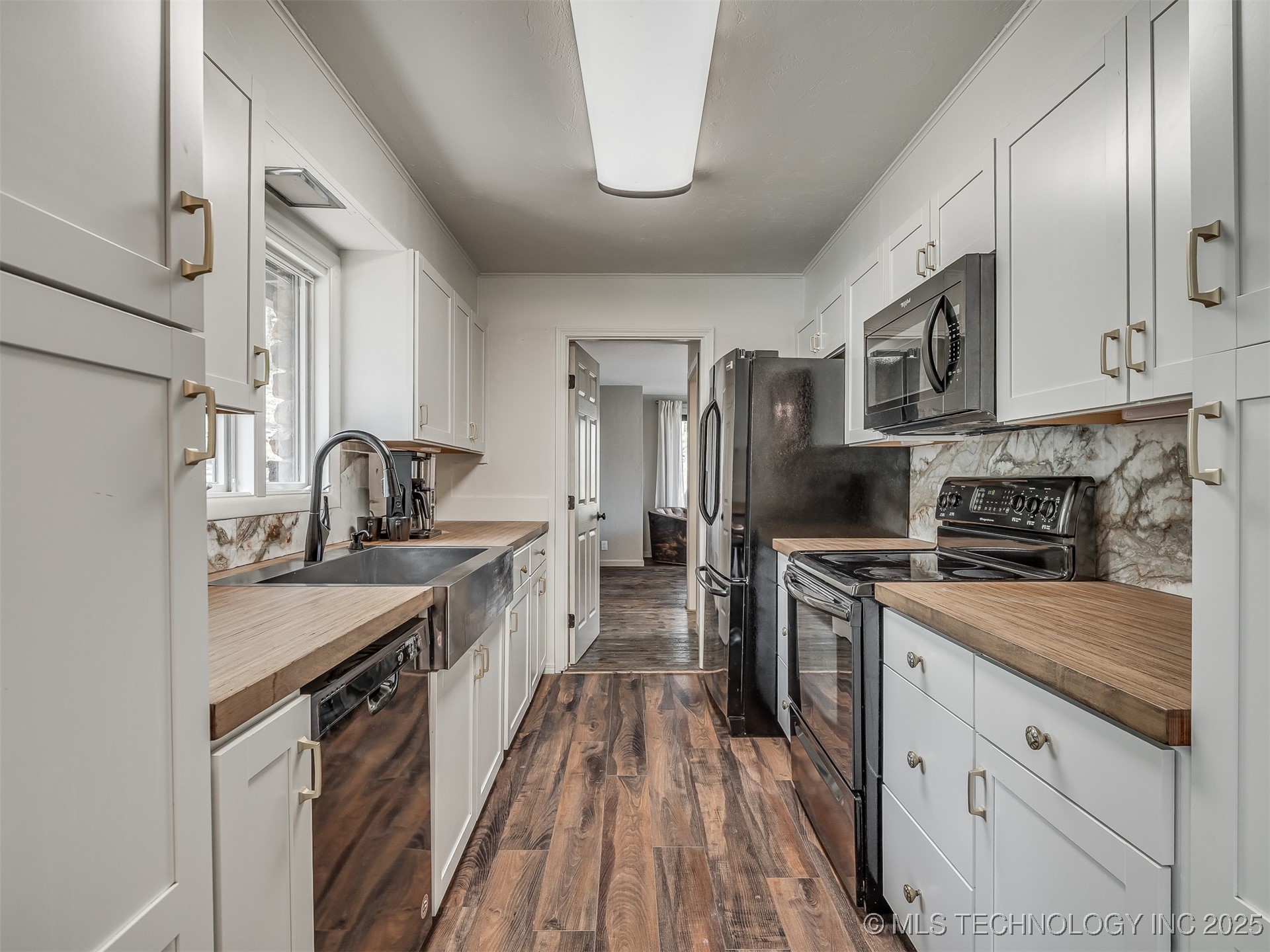 1645 Marian Lane Property Photo 14