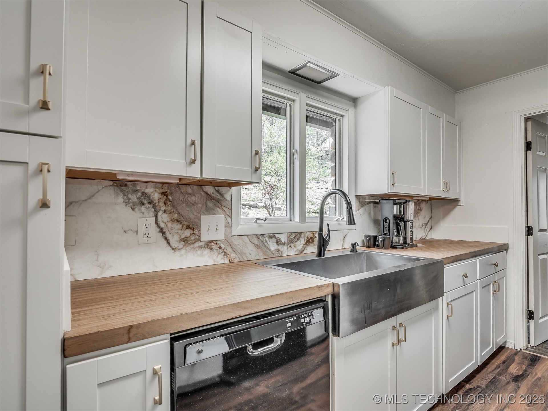 1645 Marian Lane Property Photo 15