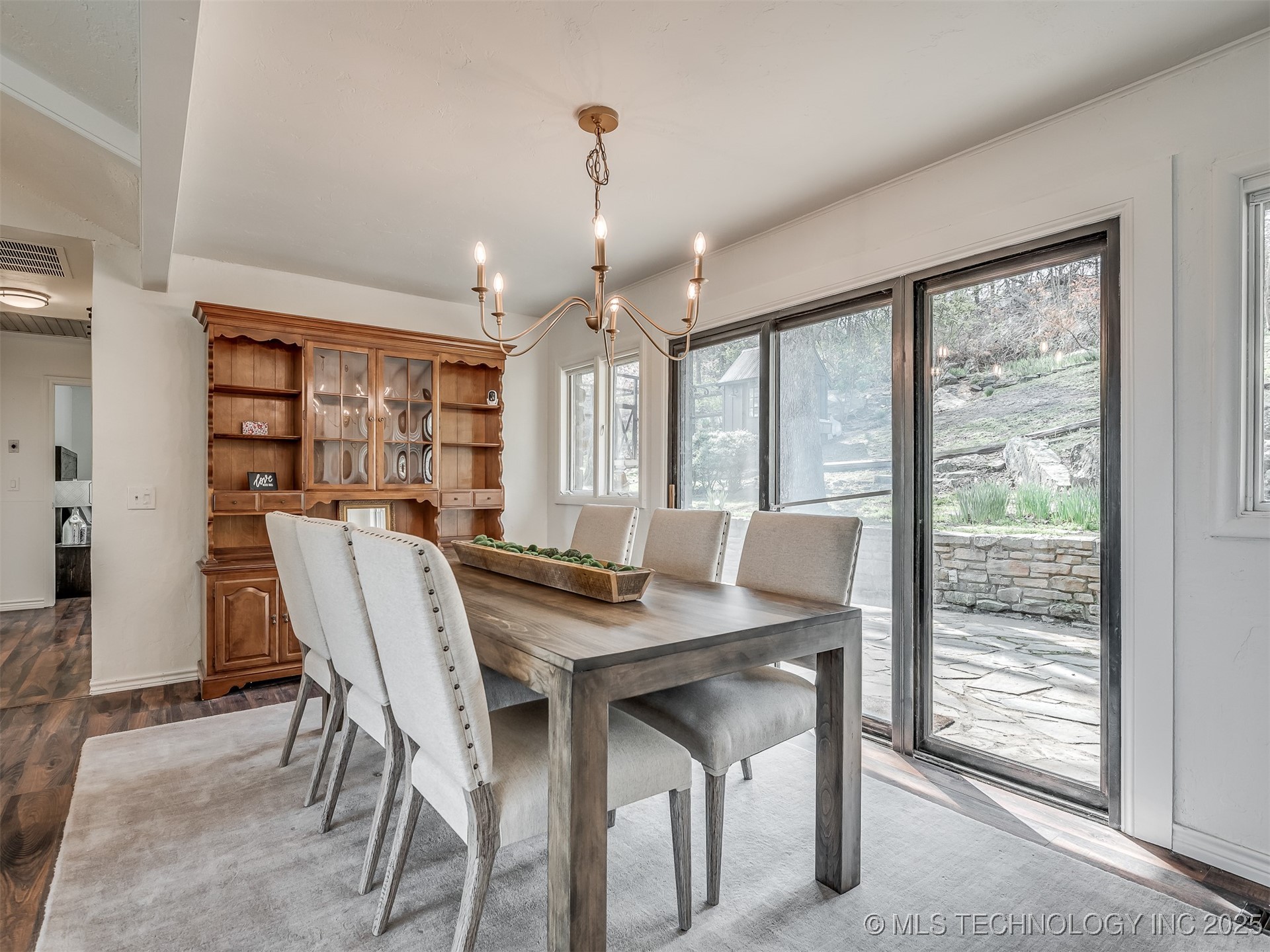 1645 Marian Lane Property Photo 24