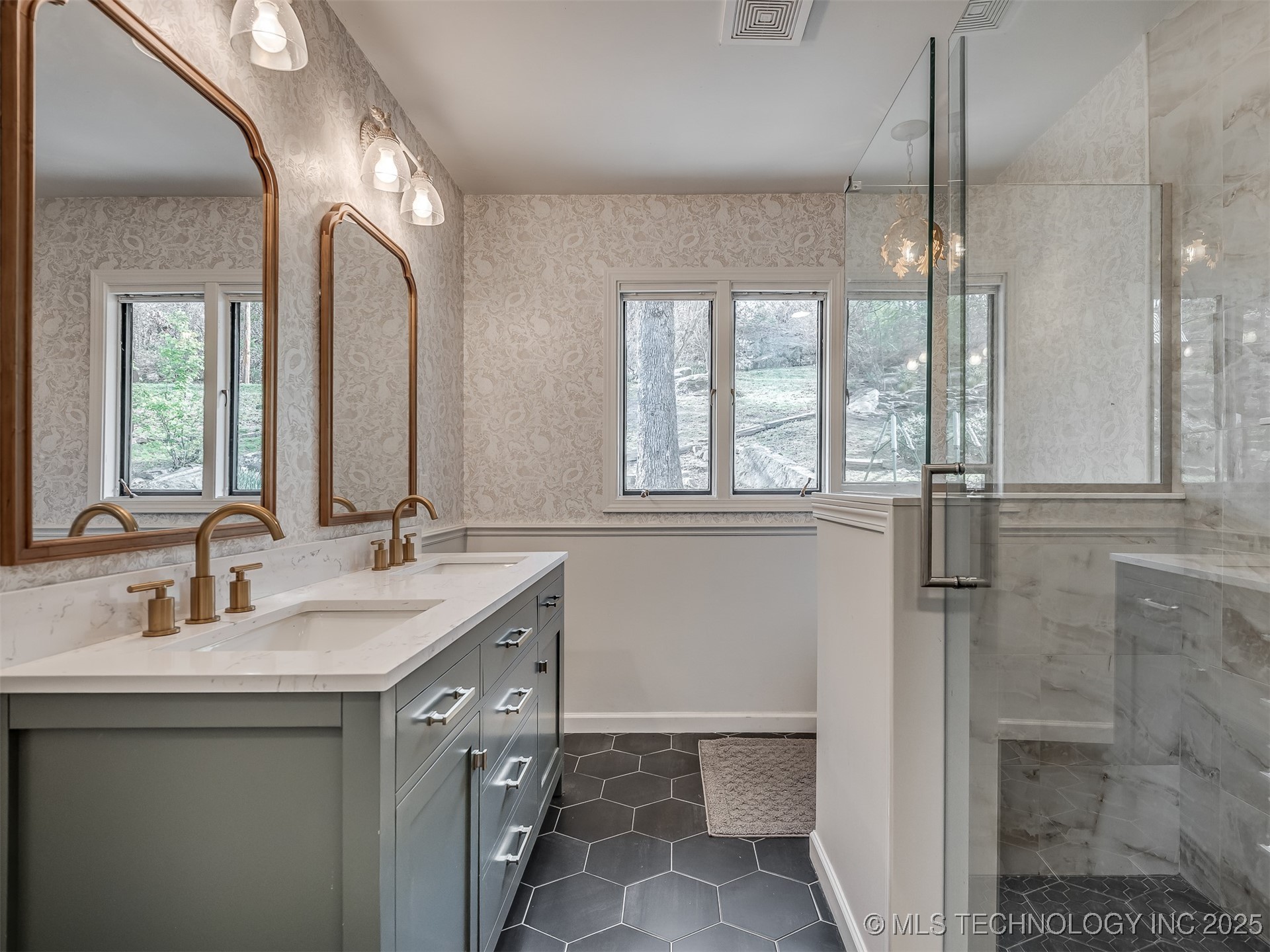 1645 Marian Lane Property Photo 43