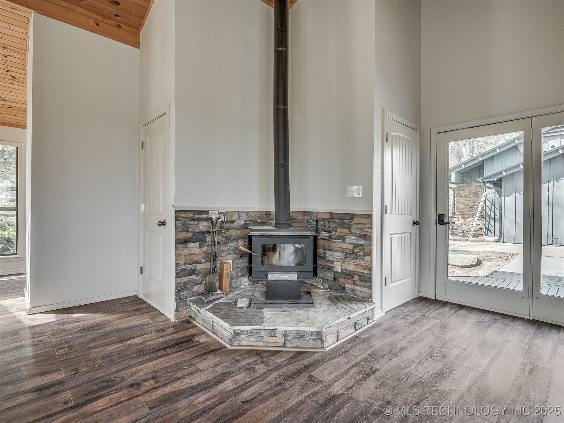 1645 Marian Lane Property Photo 58